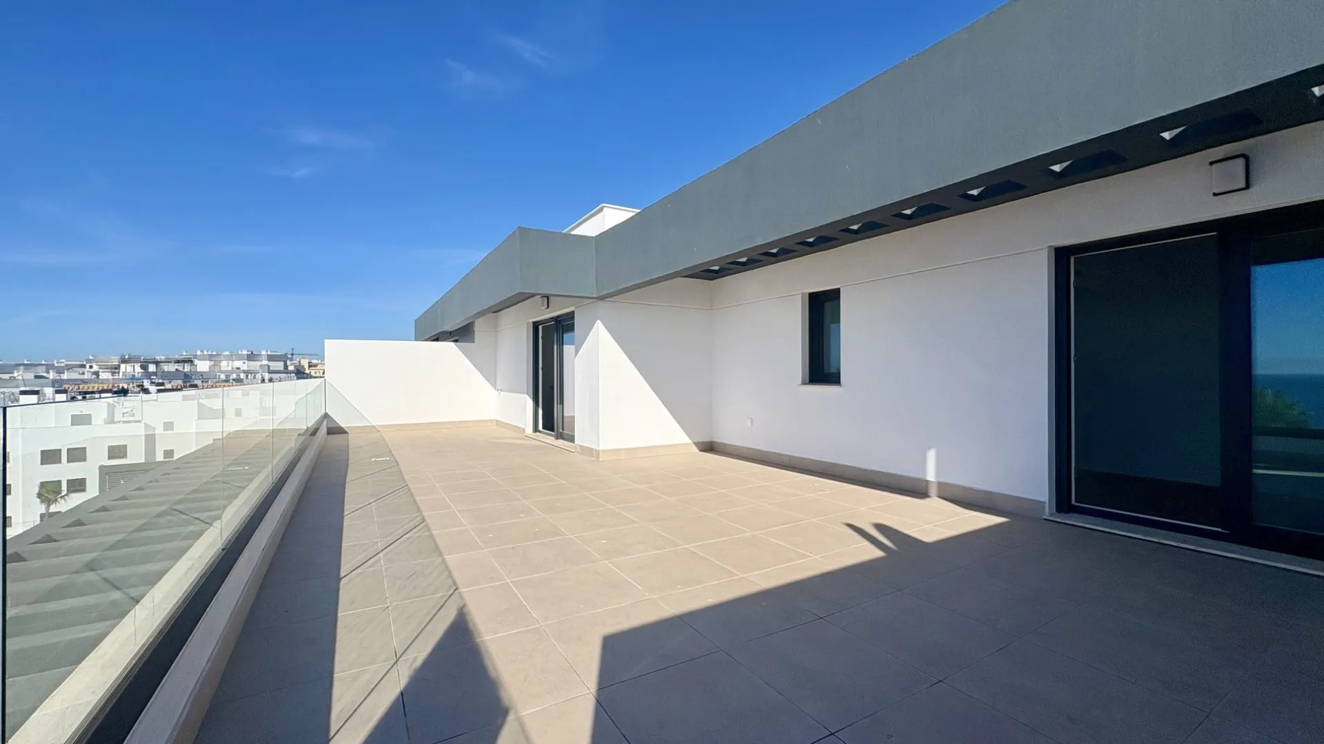 Playamarina, Ático de 3 dormitorios a la venta