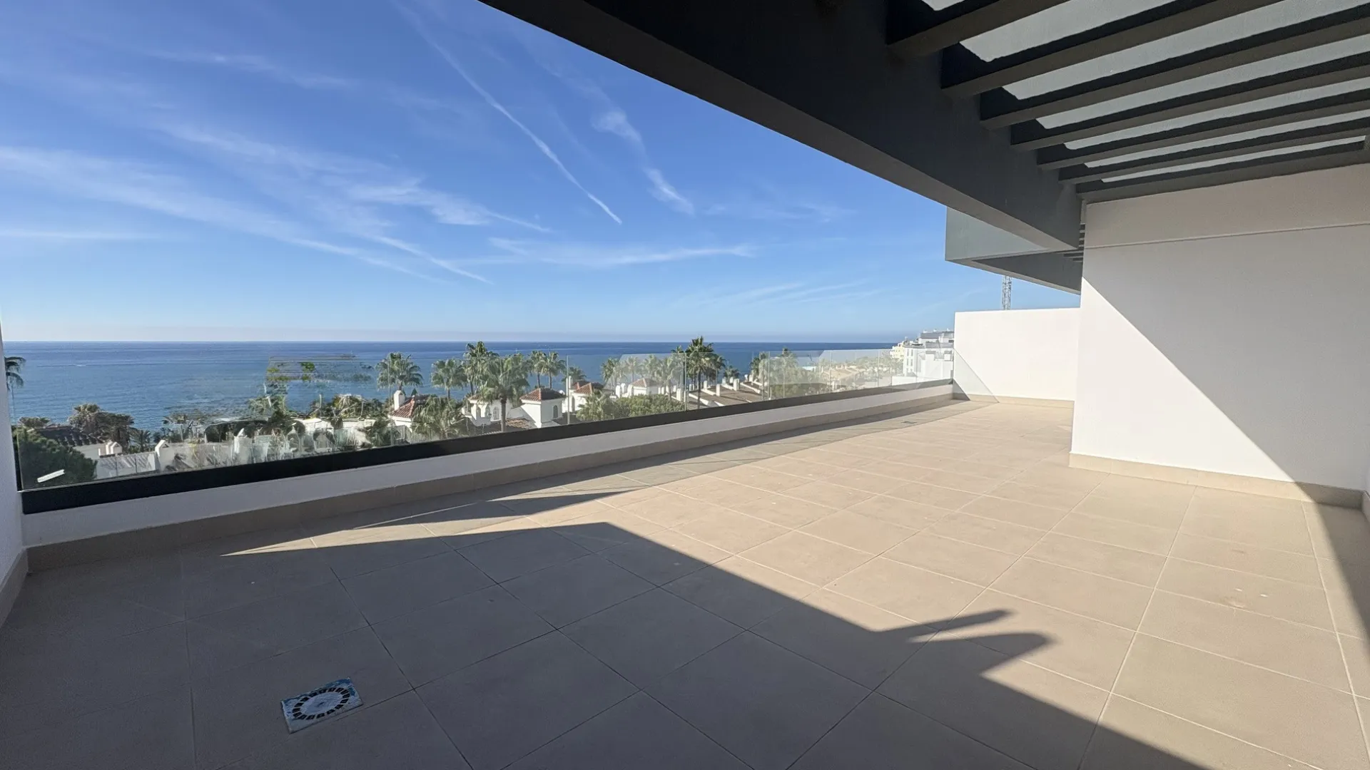 Playamarina, Ático de 3 dormitorios a la venta