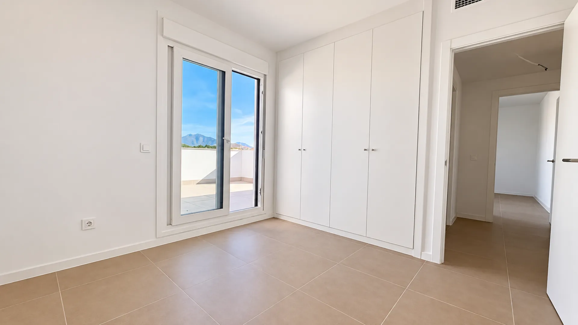Playamarina, Ático de 3 dormitorios a la venta