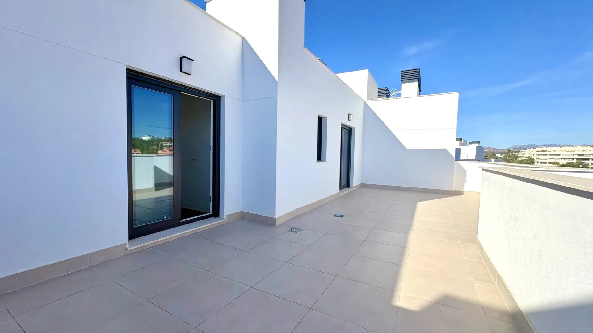 Playamarina, Ático de 3 dormitorios a la venta