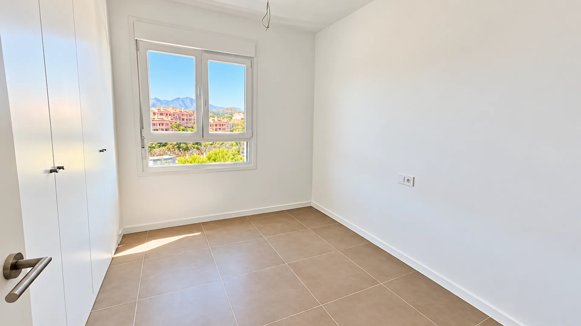 Apartment with 3 bedrooms for sale in Playamarina
