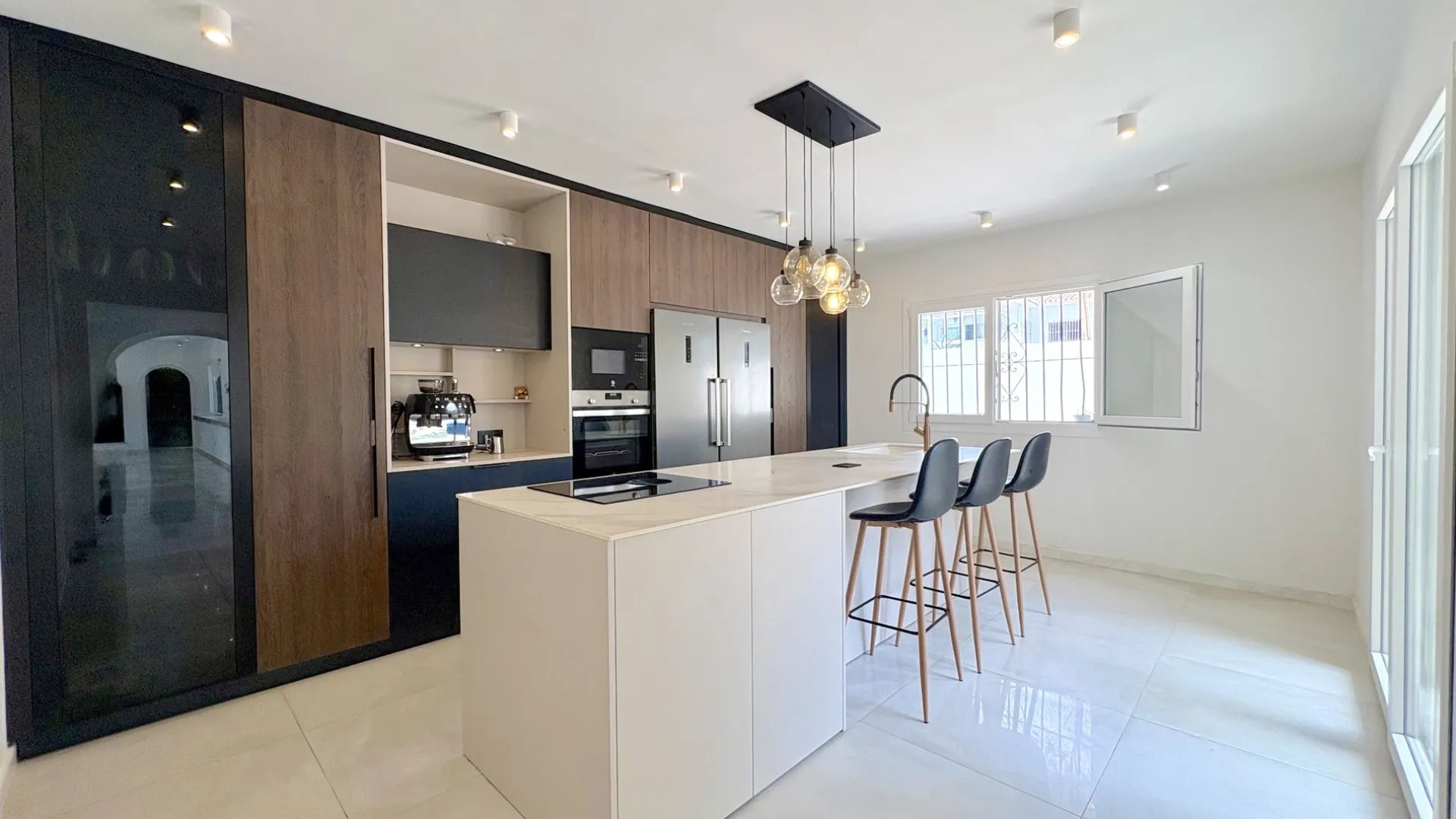 Buy house in El Faro de Calaburras with 7 bedrooms