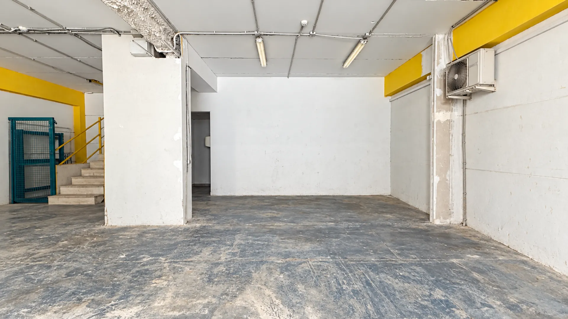 For sale San Pedro de Alcantara store room