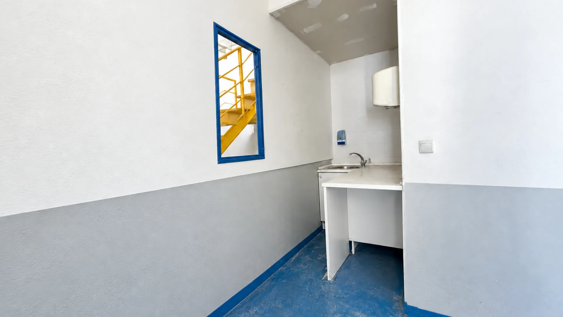 For sale San Pedro de Alcantara store room