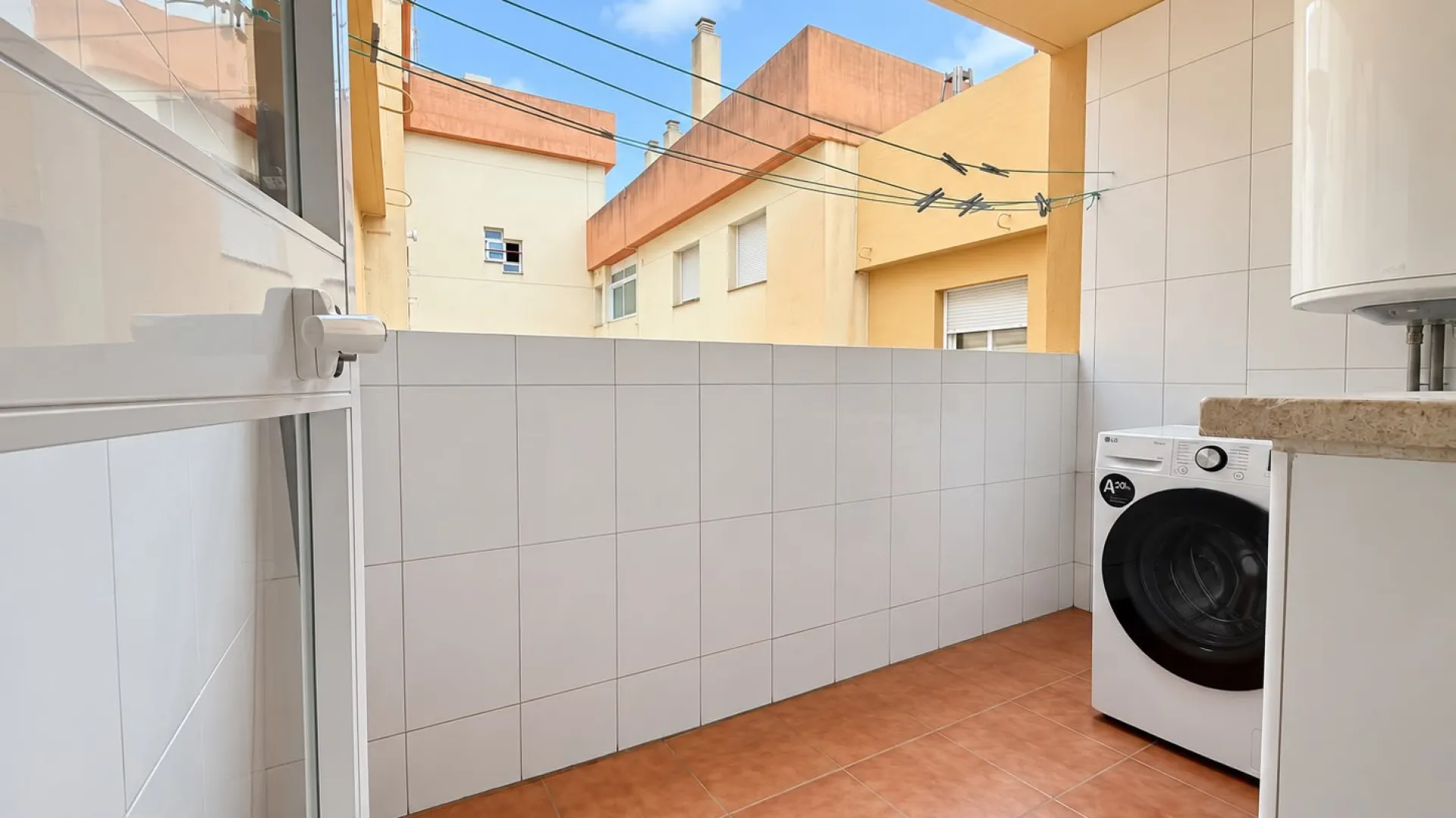 Las Lagunas apartment for sale