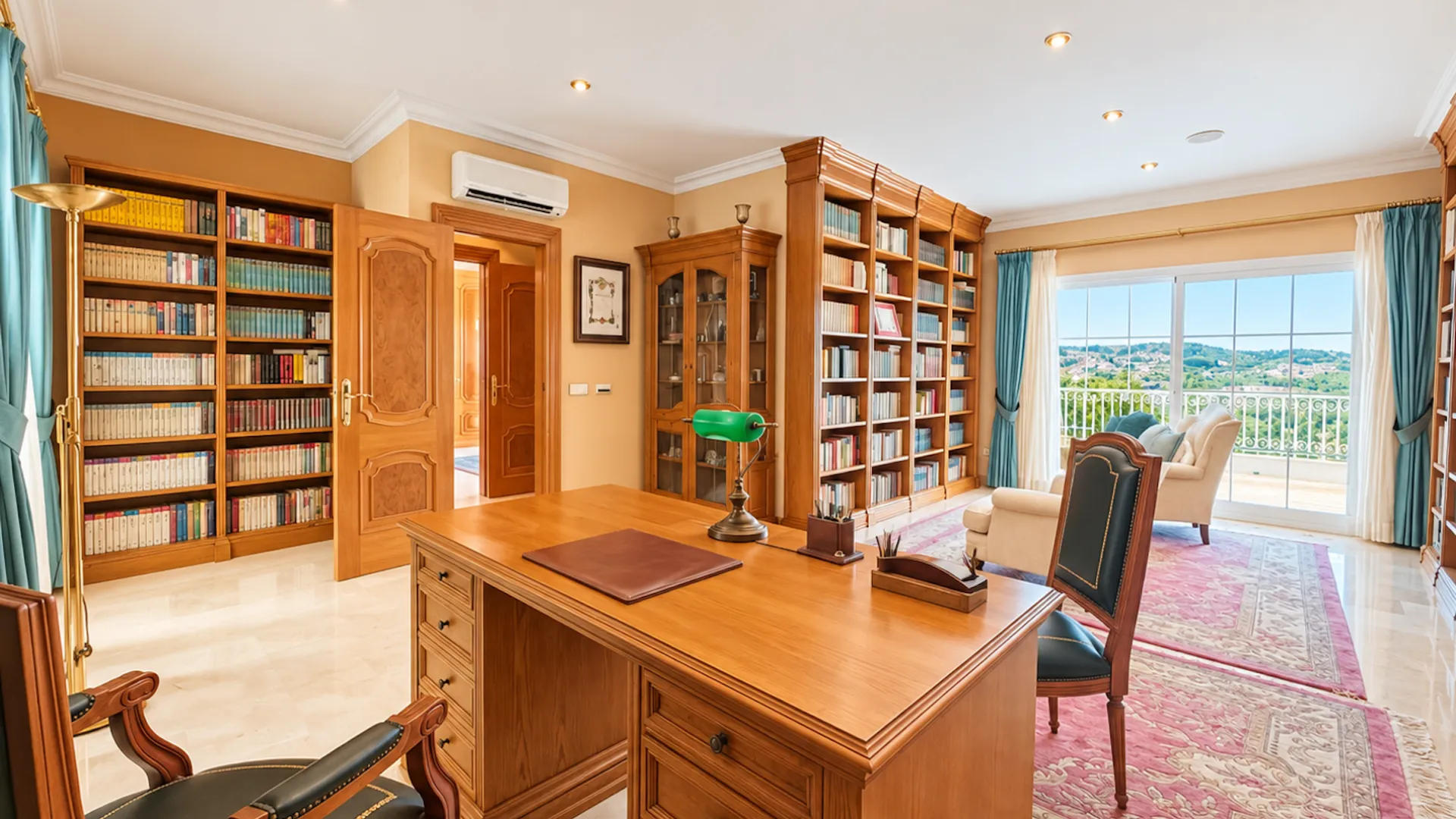 For sale house in Mijas Golf with 10 bedrooms