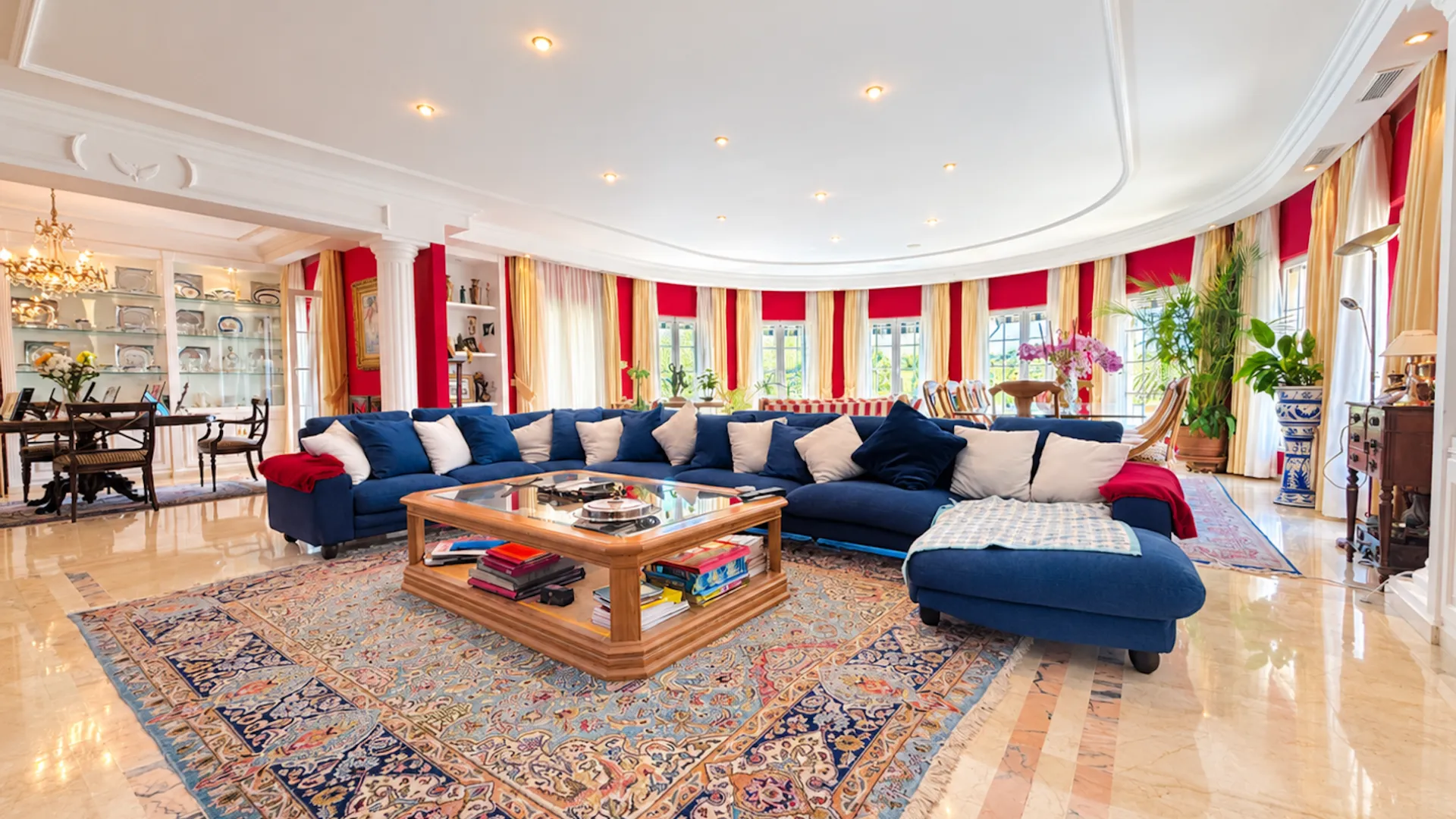 For sale house in Mijas Golf with 10 bedrooms