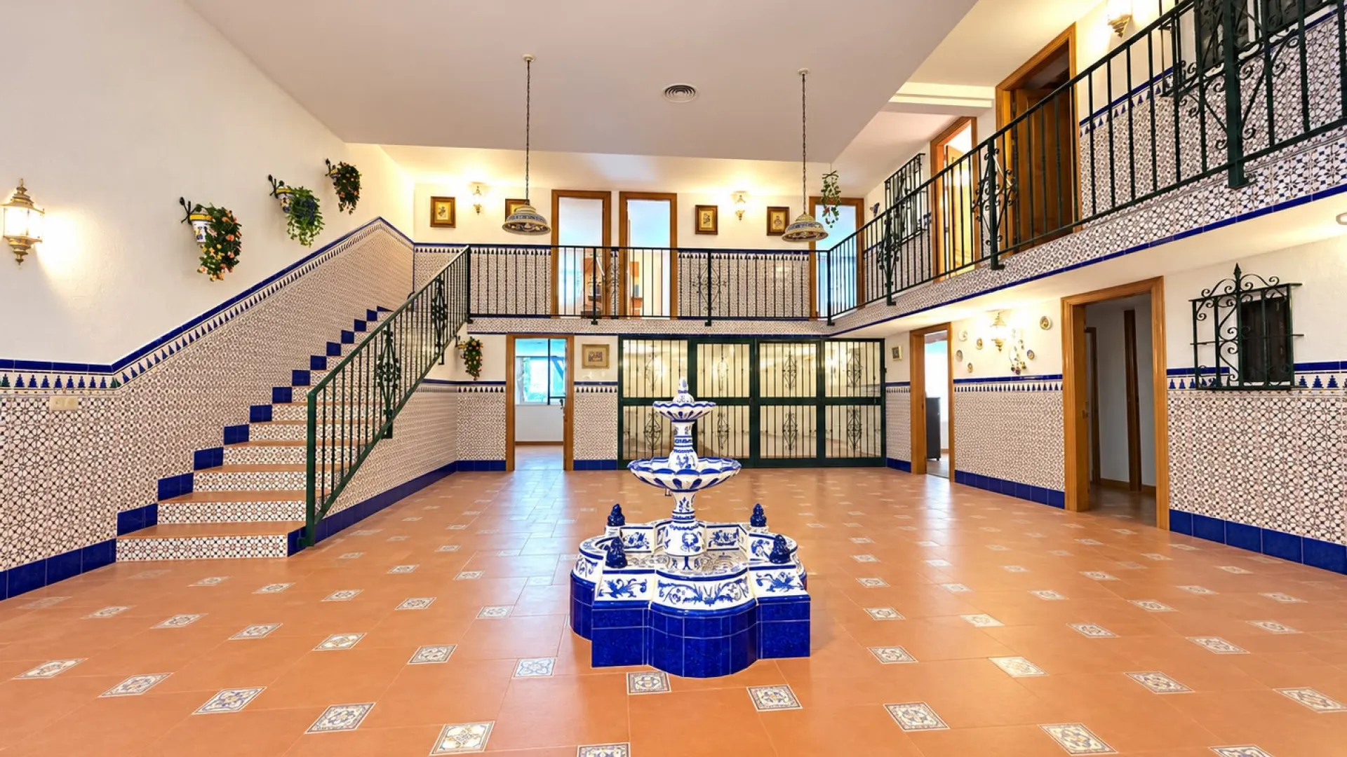 For sale house in Mijas Golf with 10 bedrooms
