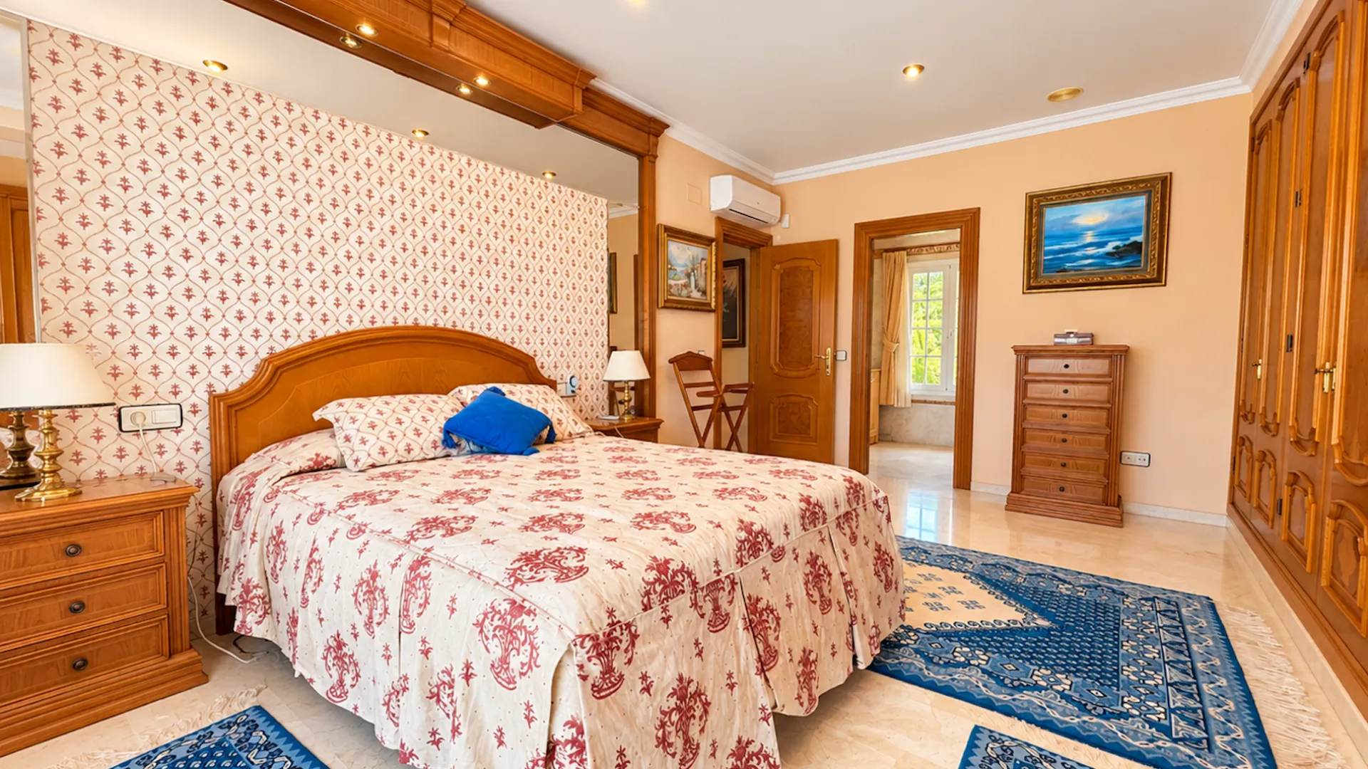 For sale house in Mijas Golf with 10 bedrooms