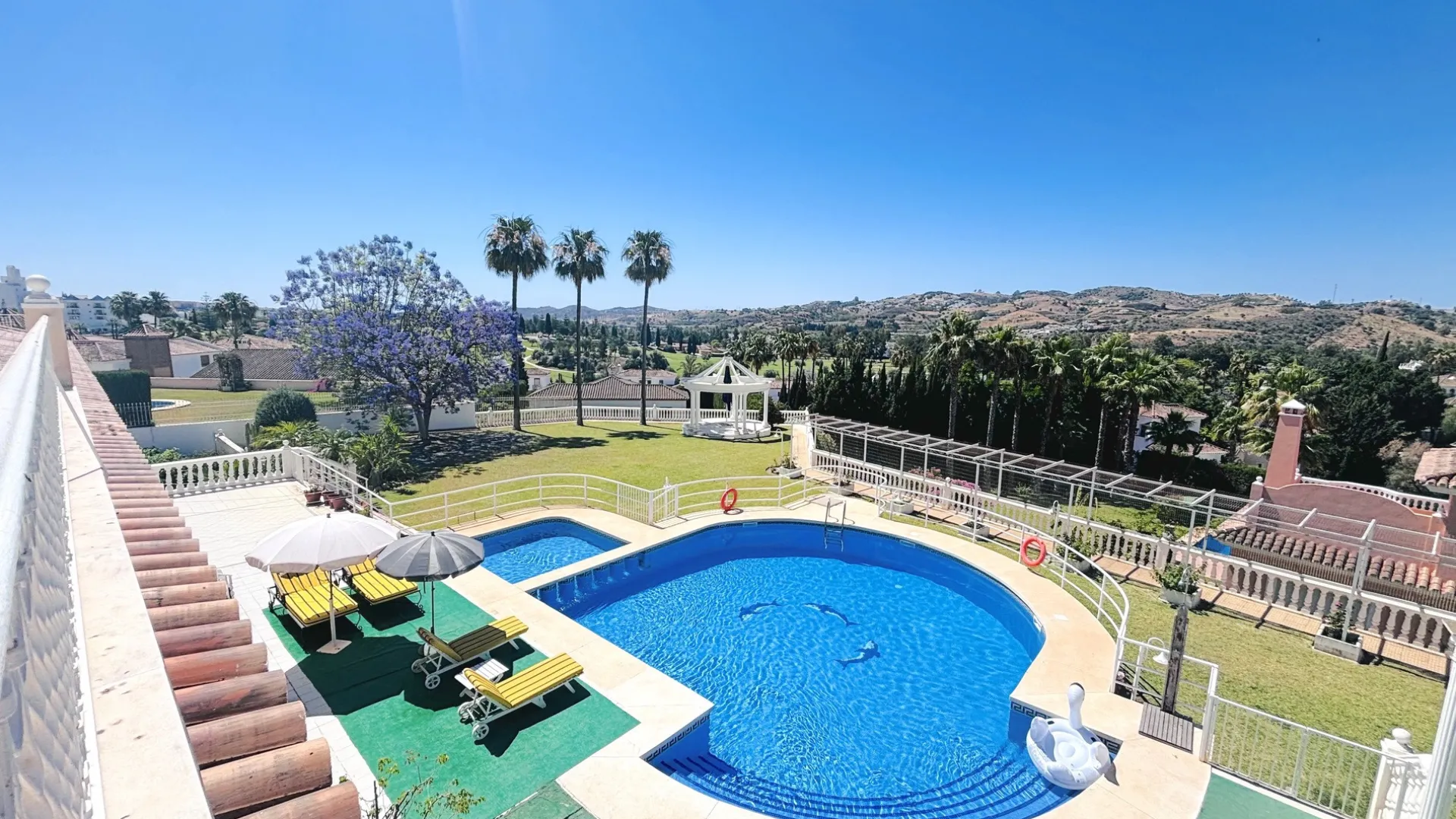 For sale house in Mijas Golf with 10 bedrooms