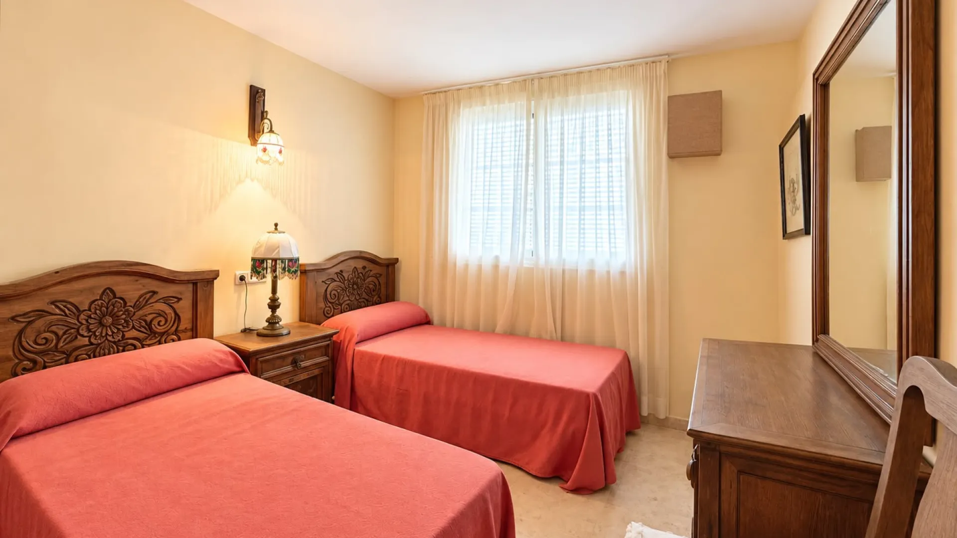 For sale house in Mijas Golf with 10 bedrooms