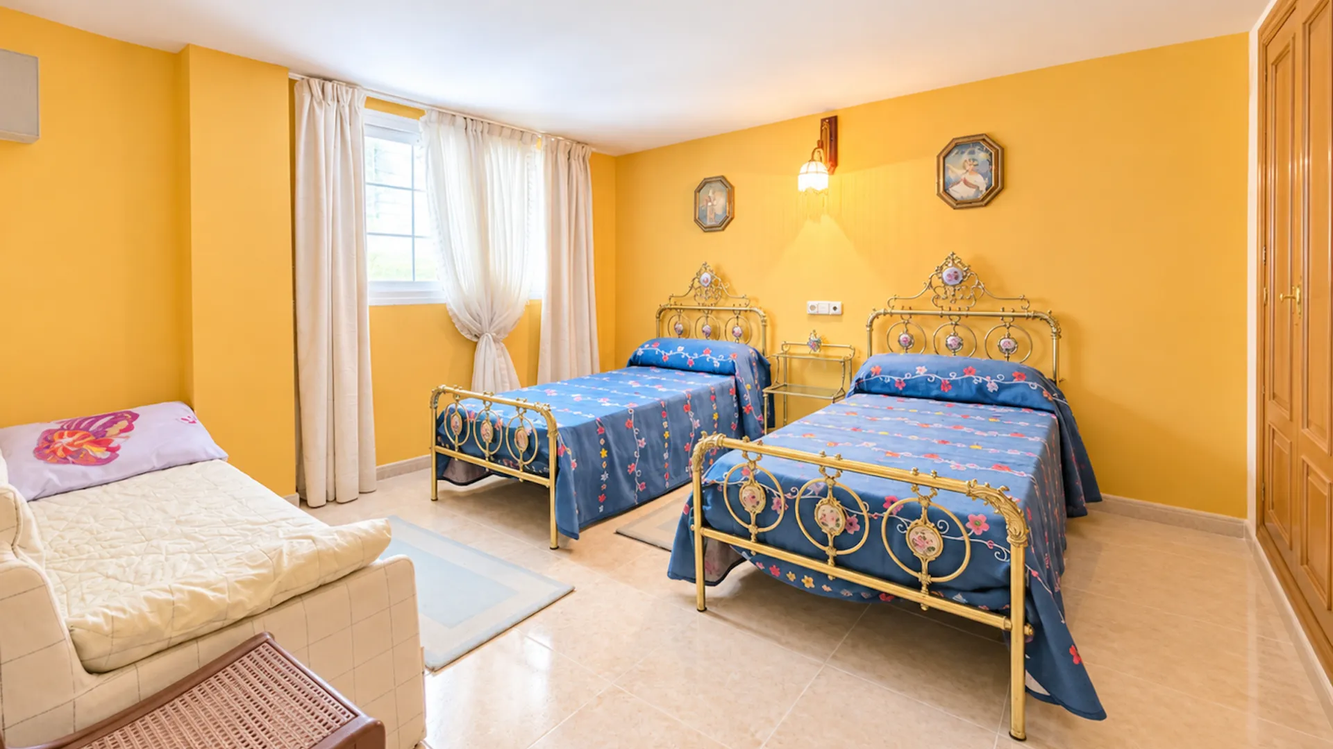 For sale house in Mijas Golf with 10 bedrooms