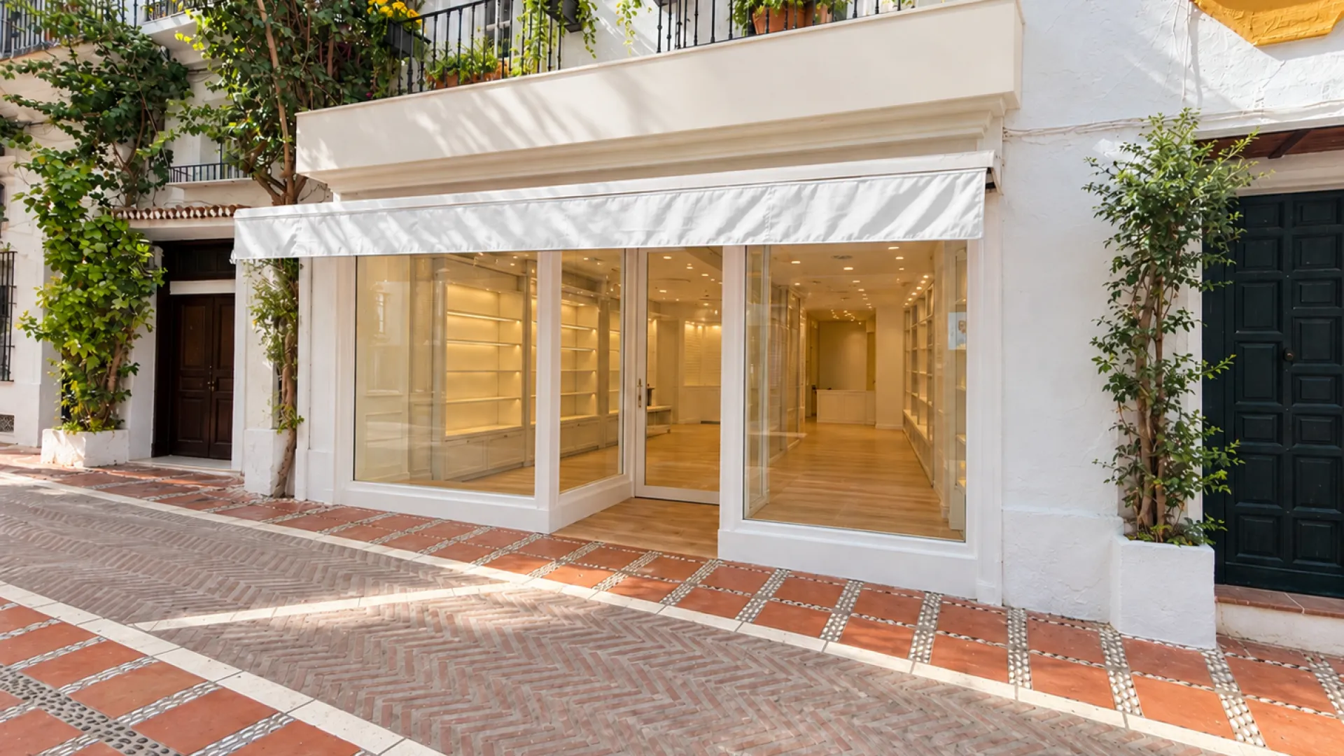 Marbella Centro building for sale