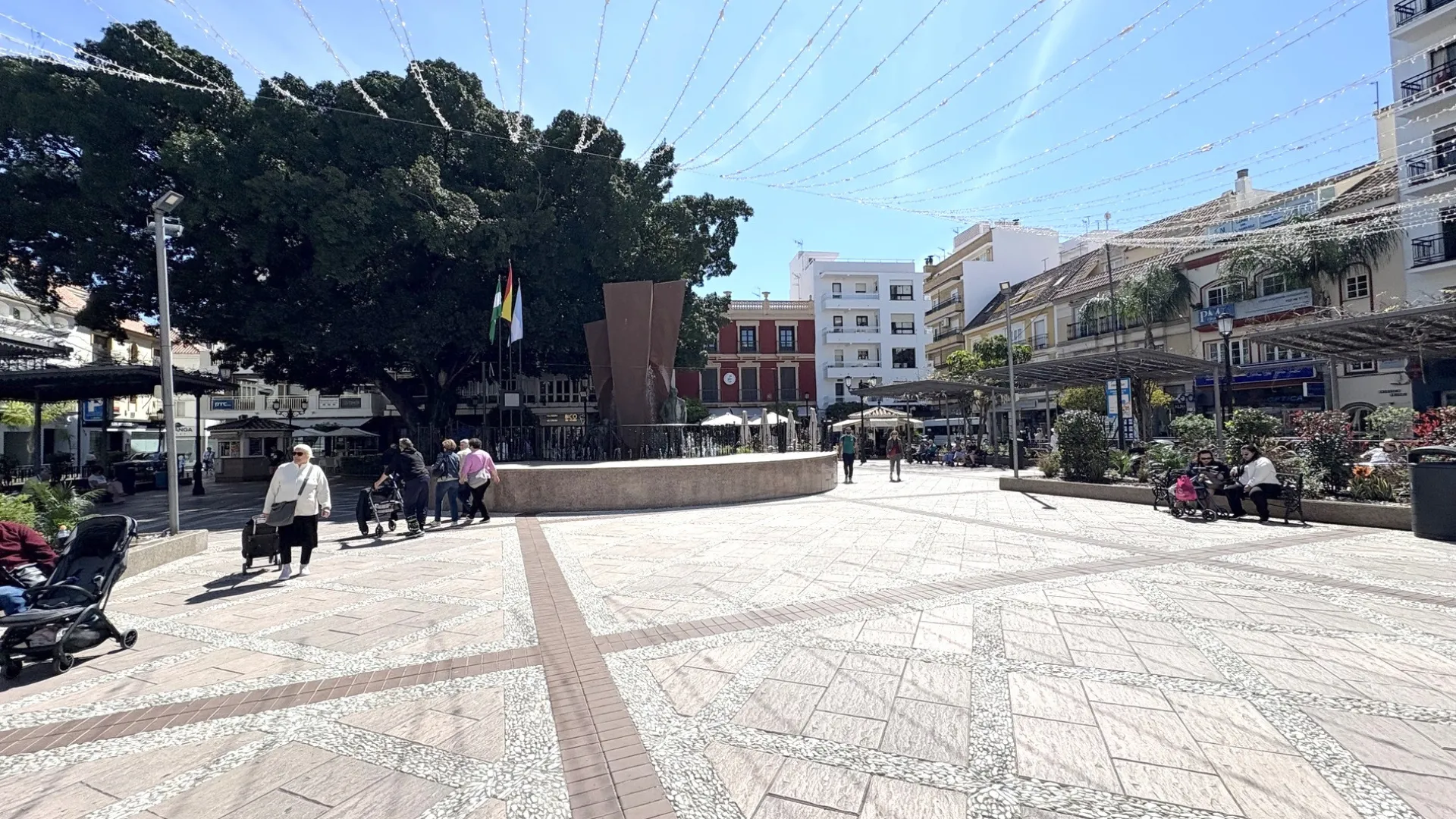 Buy apartment in Fuengirola Centro with 3 bedrooms