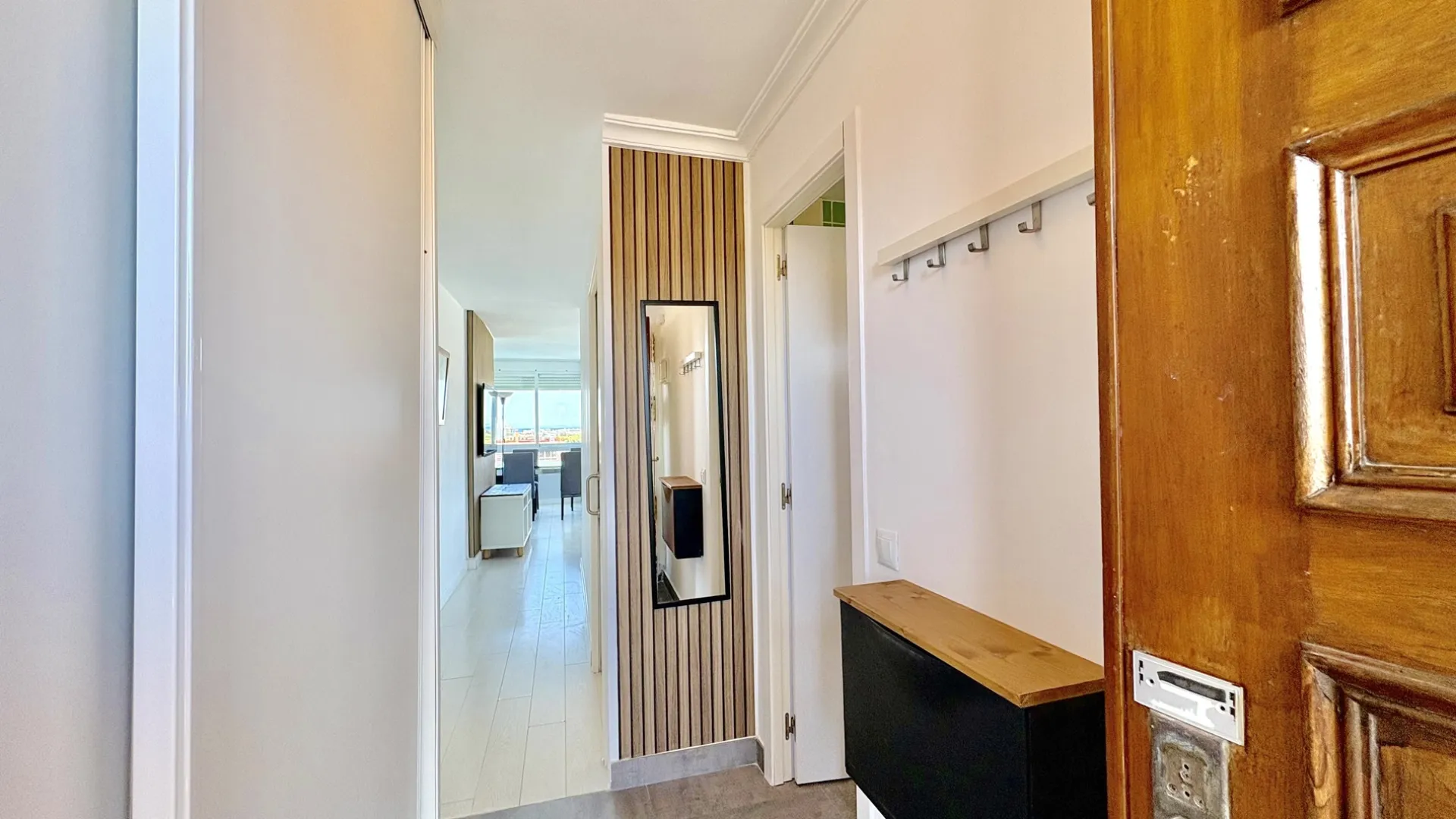 For sale Calahonda apartment with 2 bedrooms