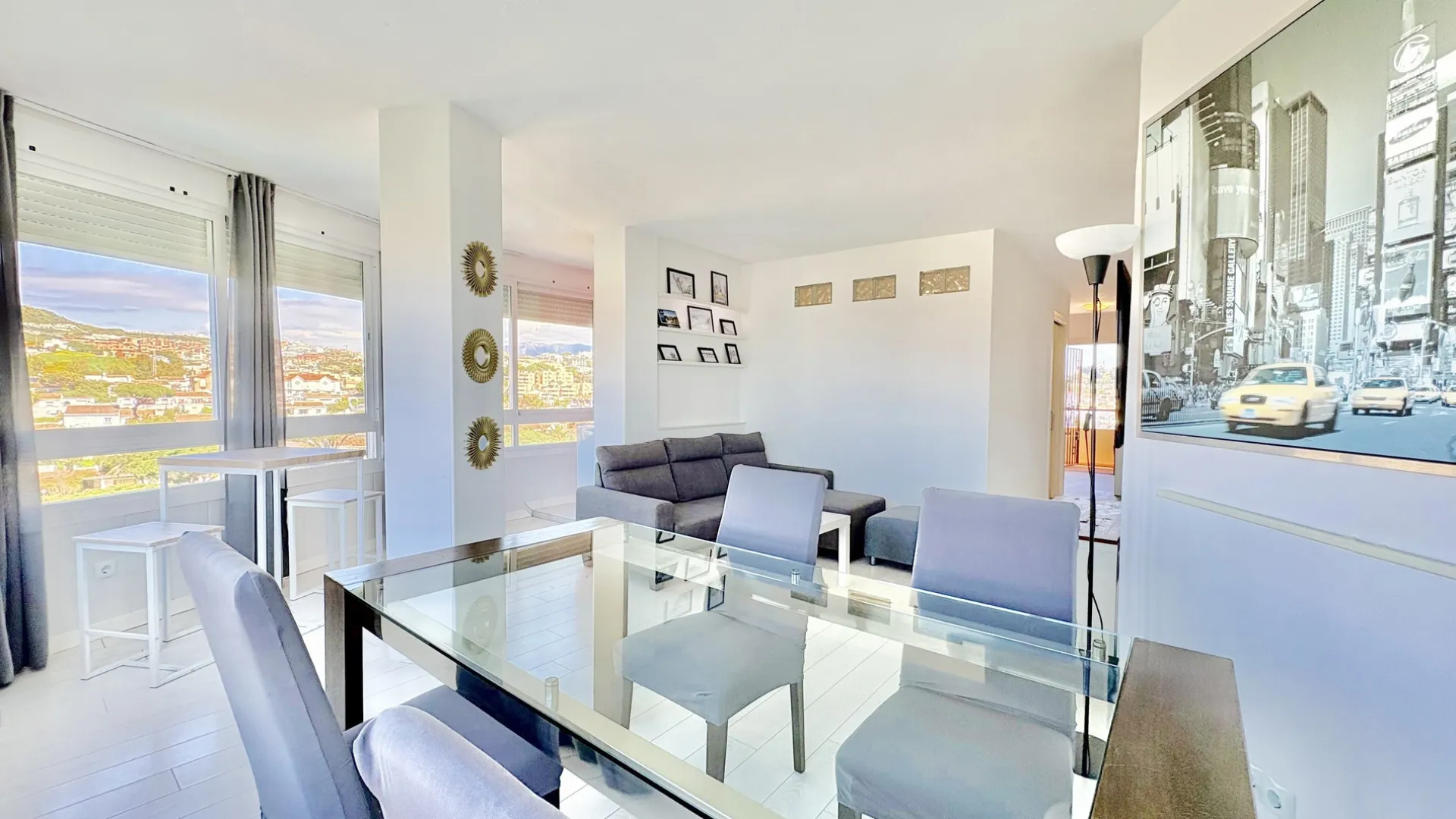 For sale Calahonda apartment with 2 bedrooms