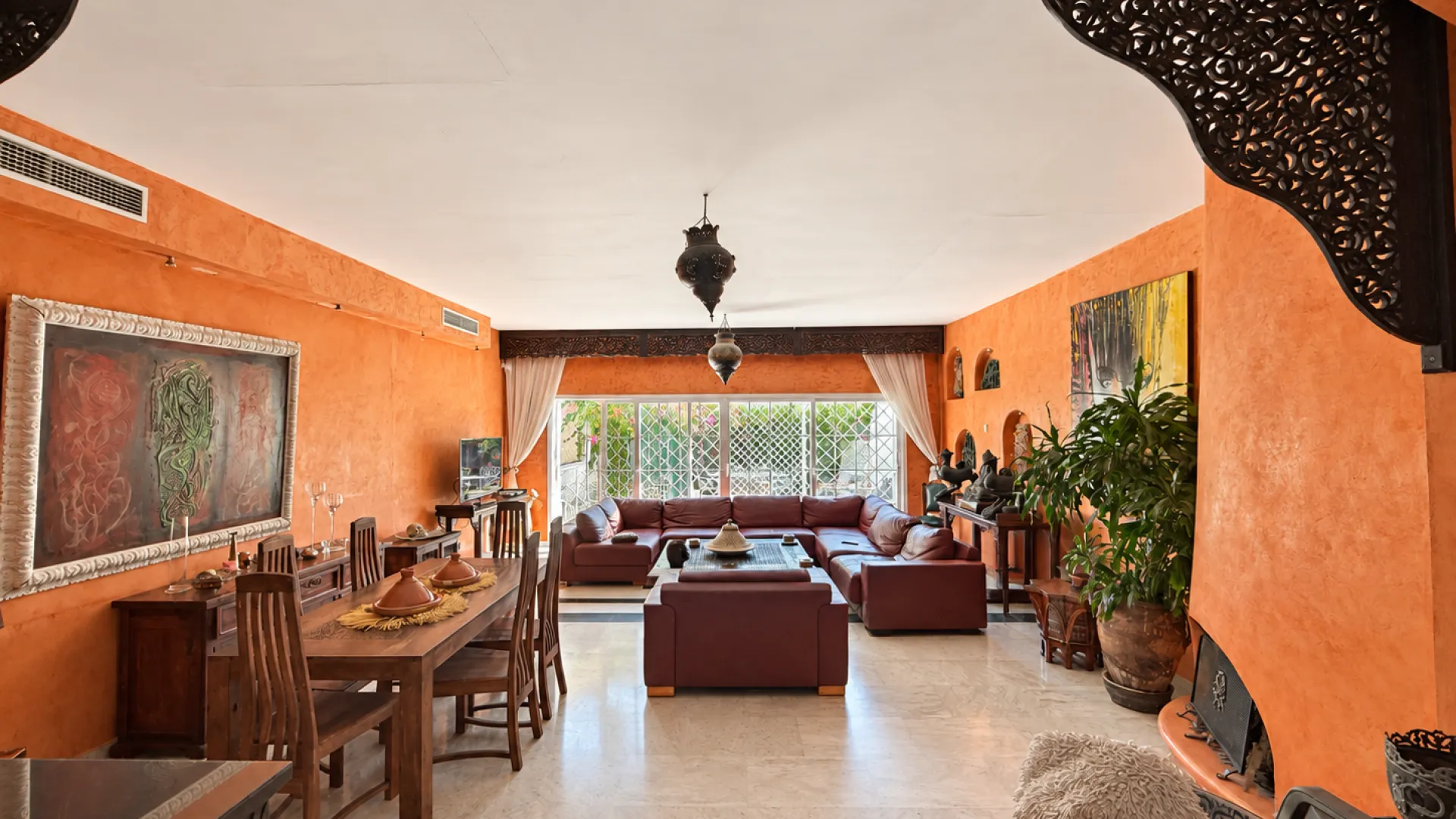 For sale house with 3 bedrooms in Estepona