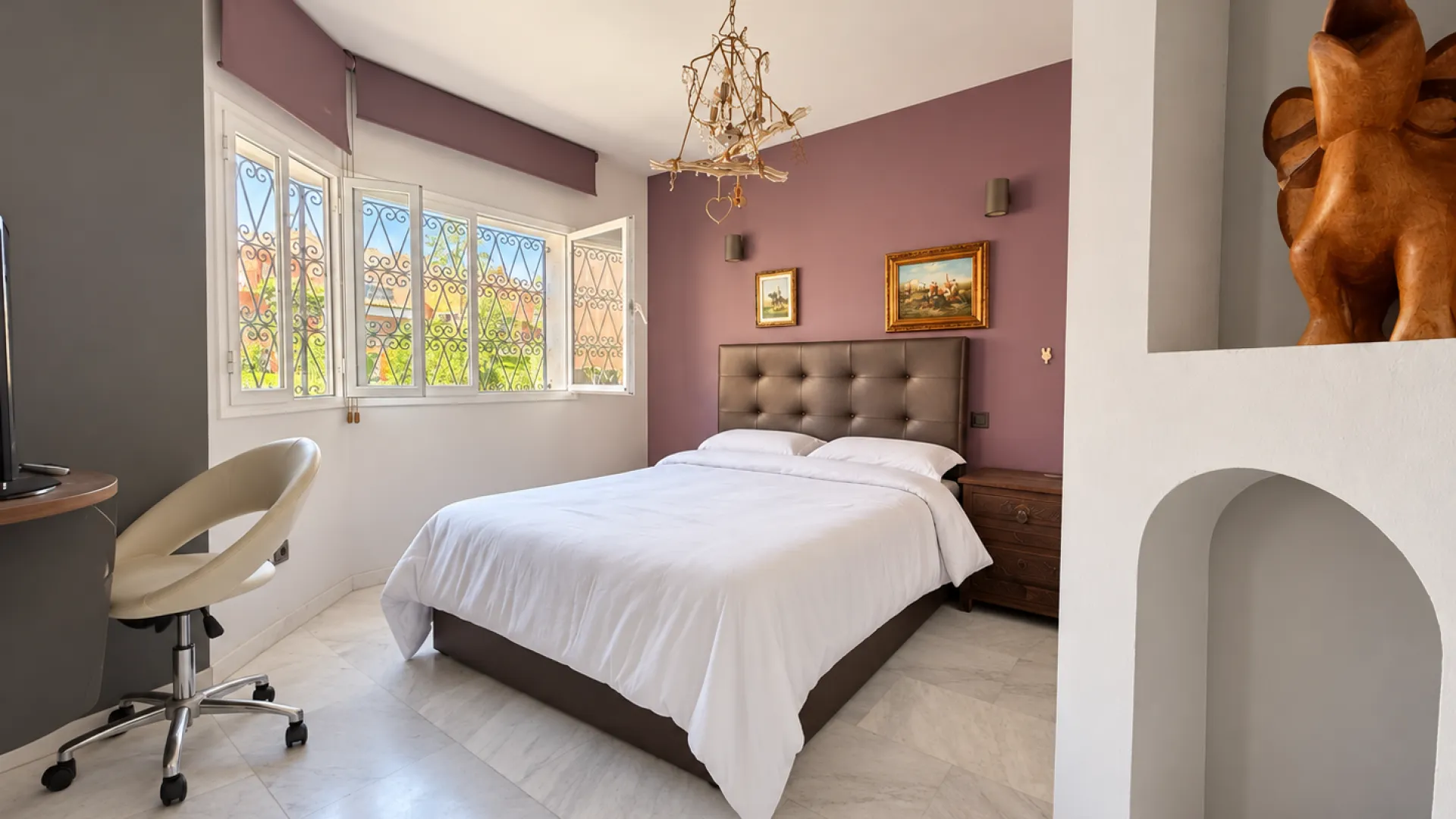 For sale house with 3 bedrooms in Estepona