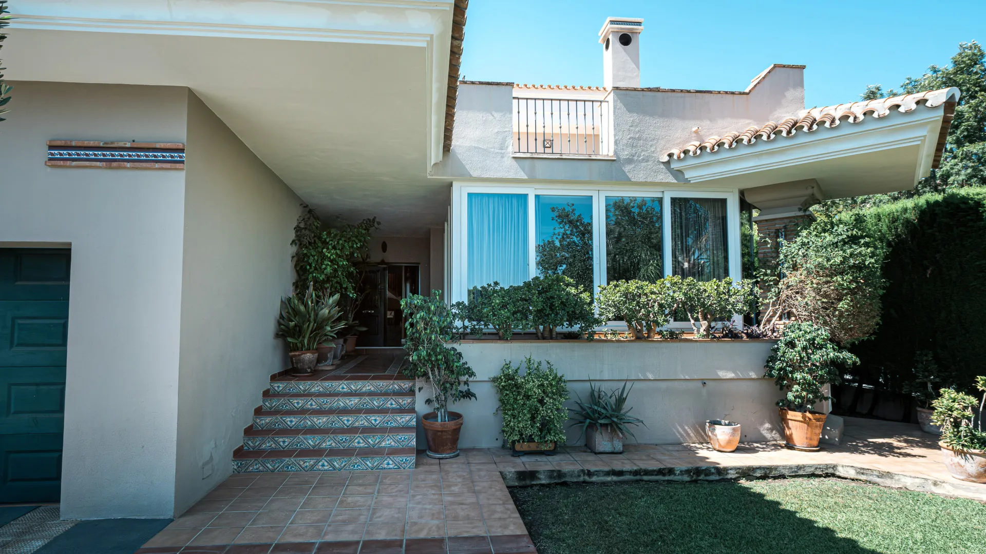 Se vende chalet en Alhaurin de la Torre con 5 dormitorios