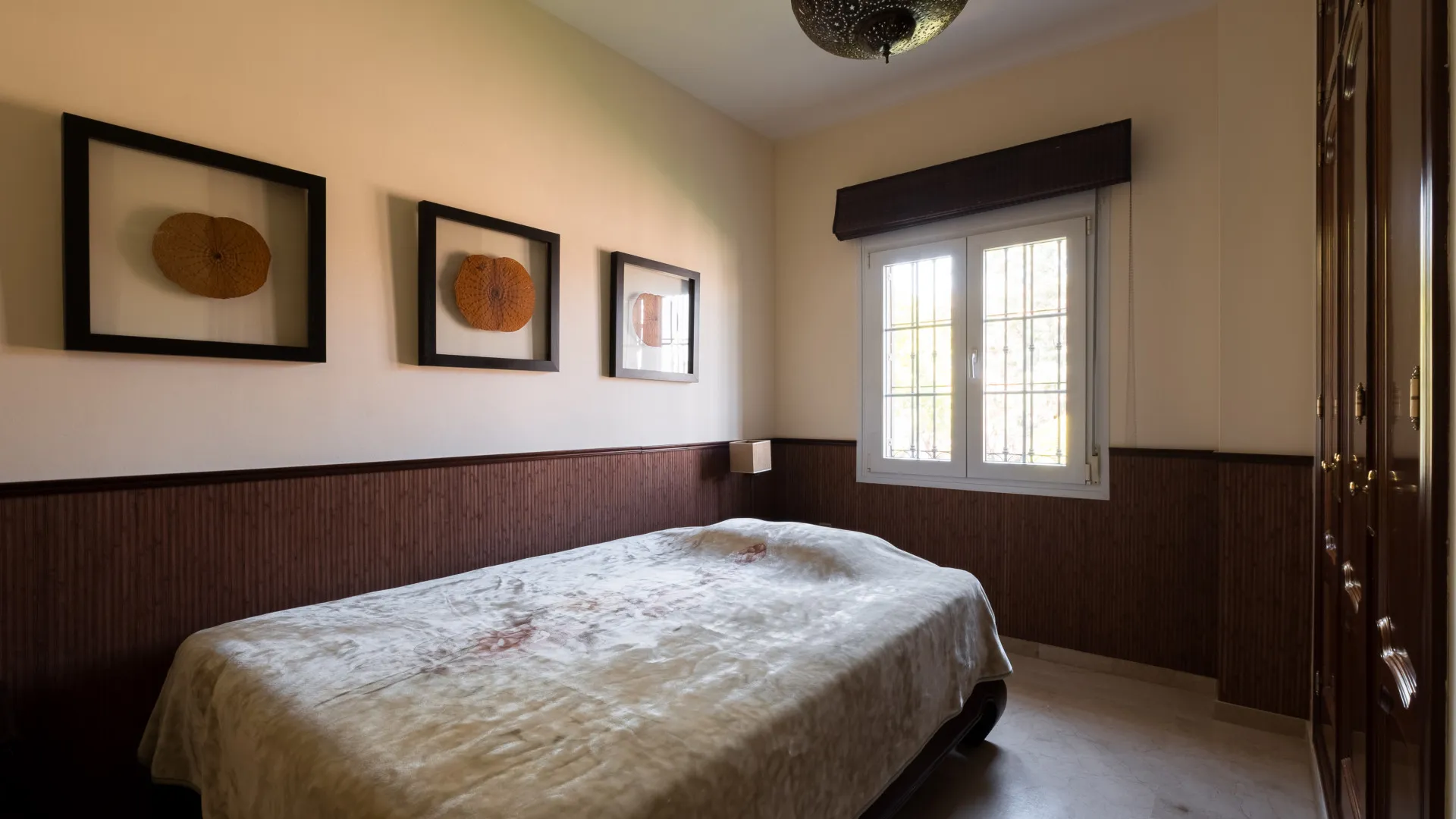 Se vende chalet en Alhaurin de la Torre con 5 dormitorios