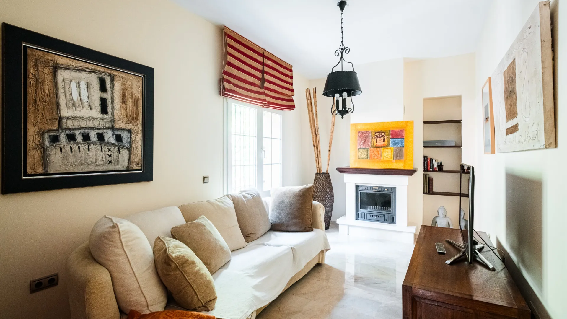 Se vende chalet en Alhaurin de la Torre con 5 dormitorios