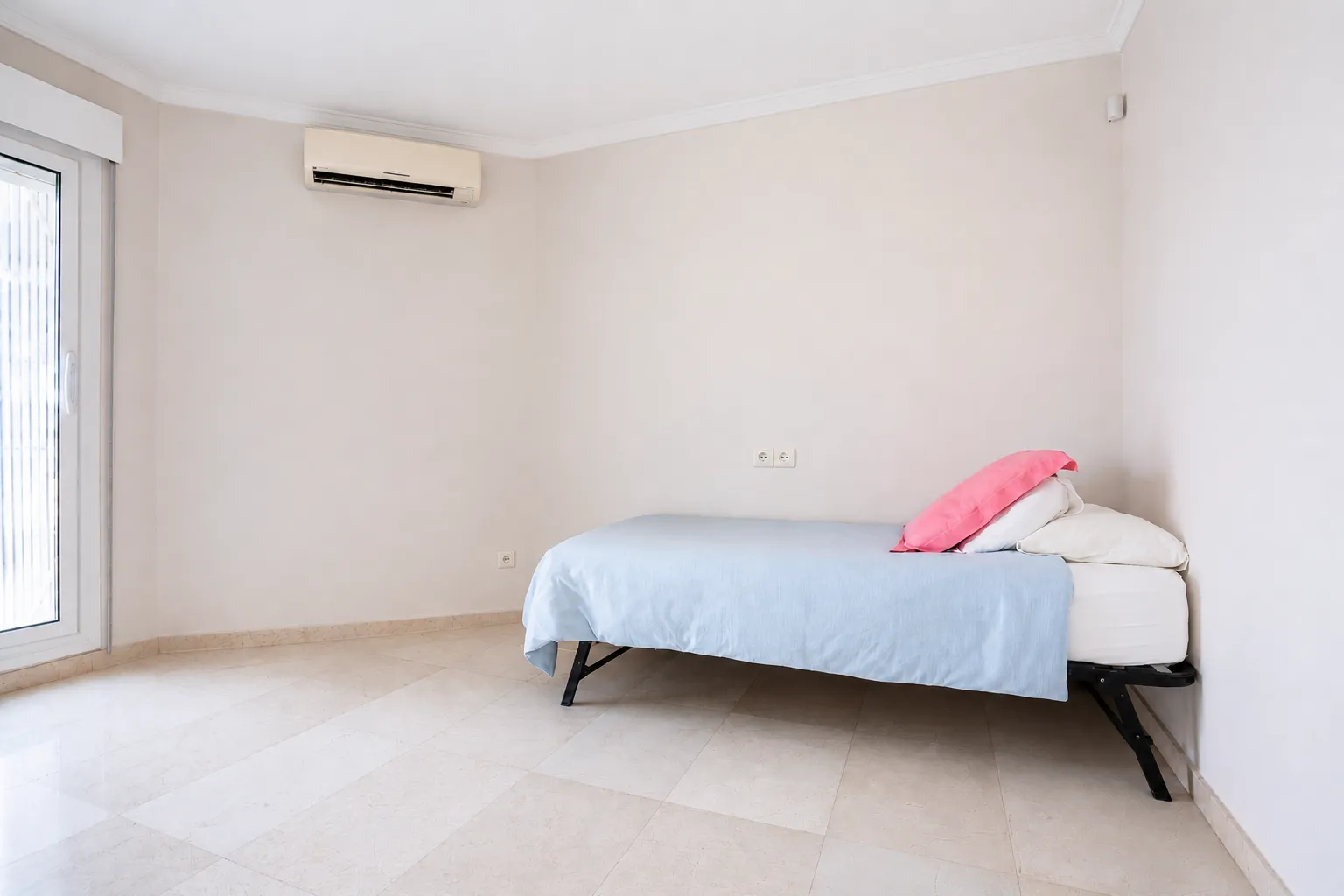 Apartment with 4 bedrooms for sale in Playa Bajadilla - Puertos