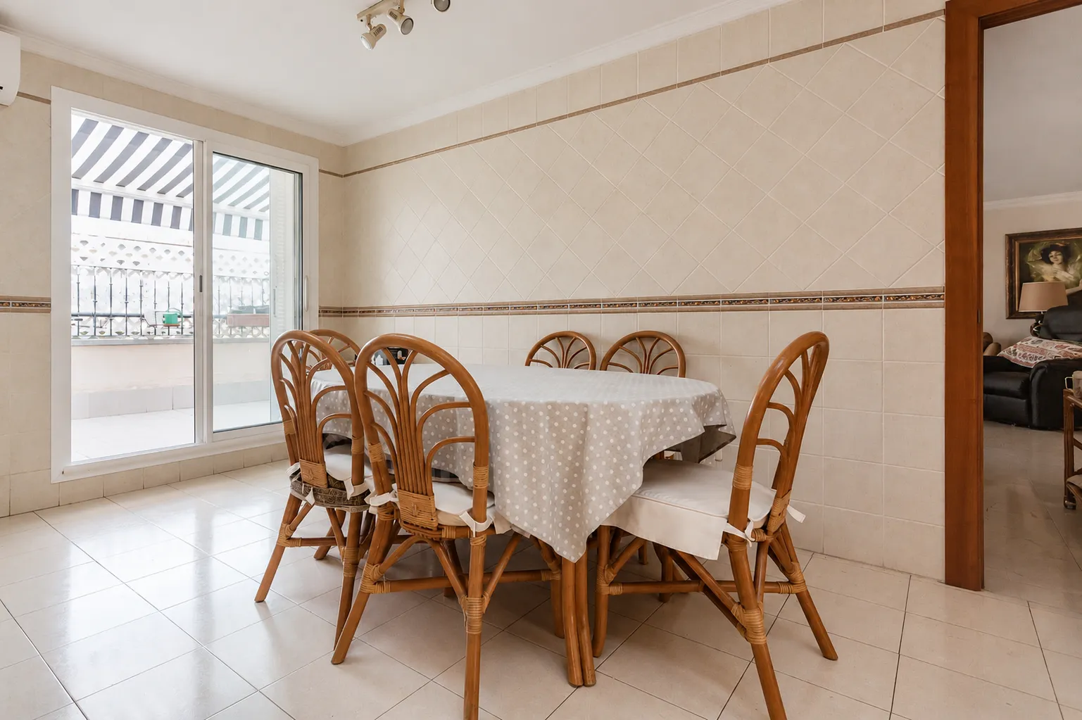 Apartment with 4 bedrooms for sale in Playa Bajadilla - Puertos