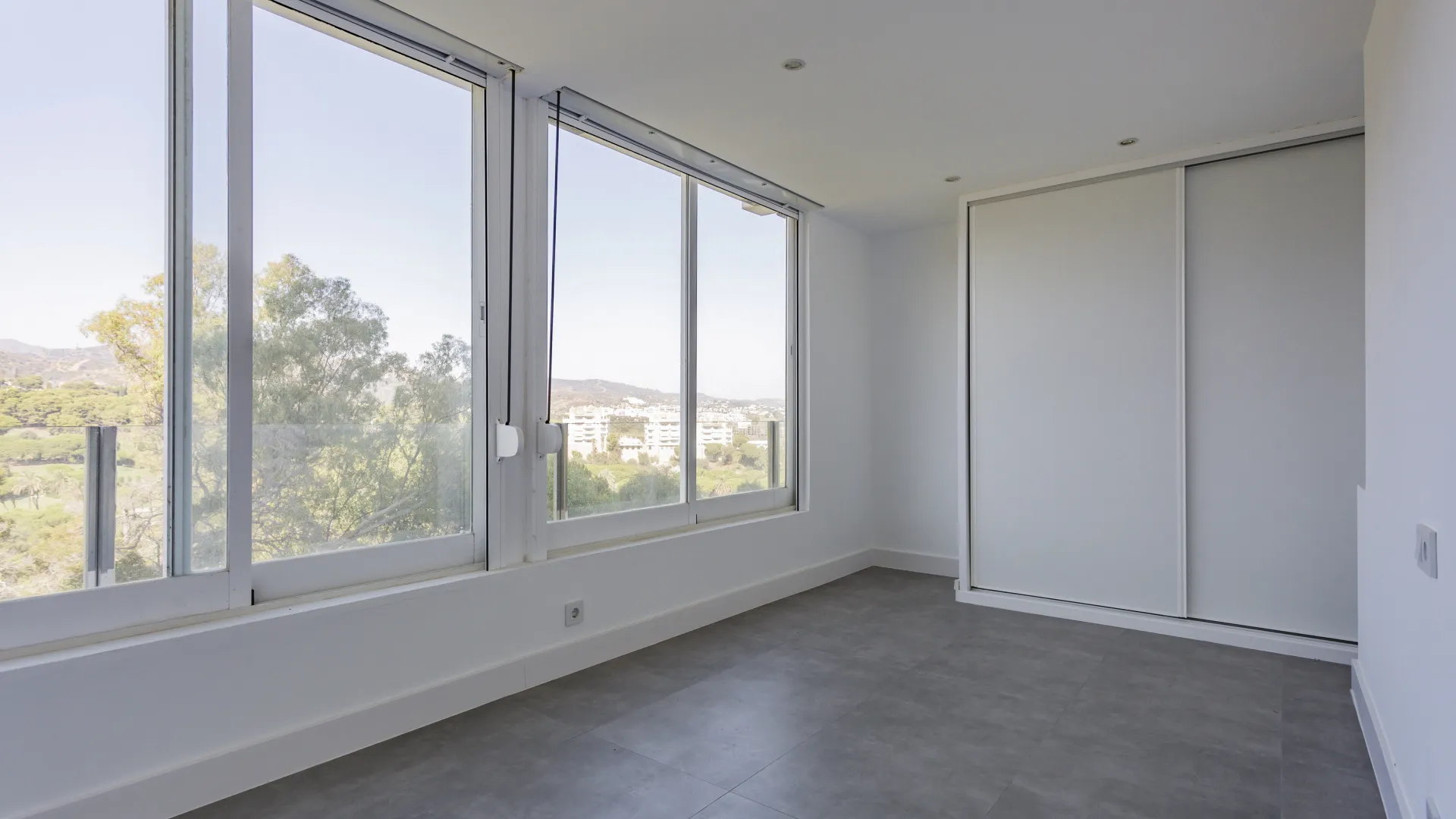 2 bedrooms apartment in Rio Real for sale