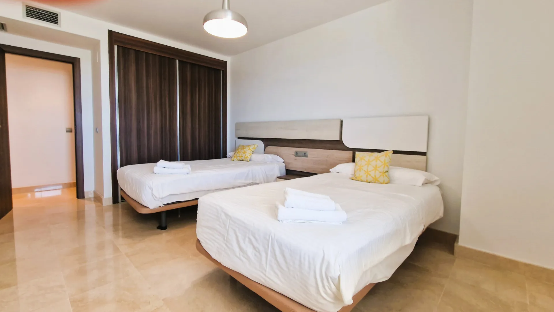 Atico duplex con 3 dormitorios en venta en San Pedro Playa