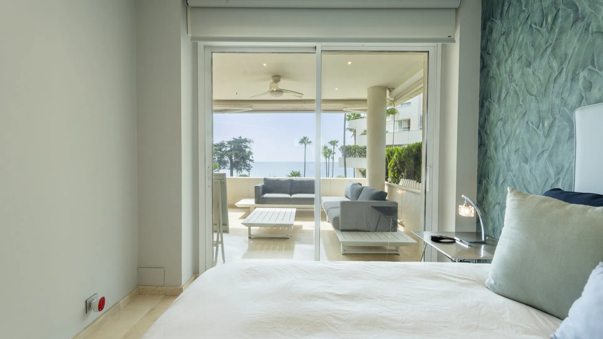 For sale apartment with 4 bedrooms in Los Granados Playa