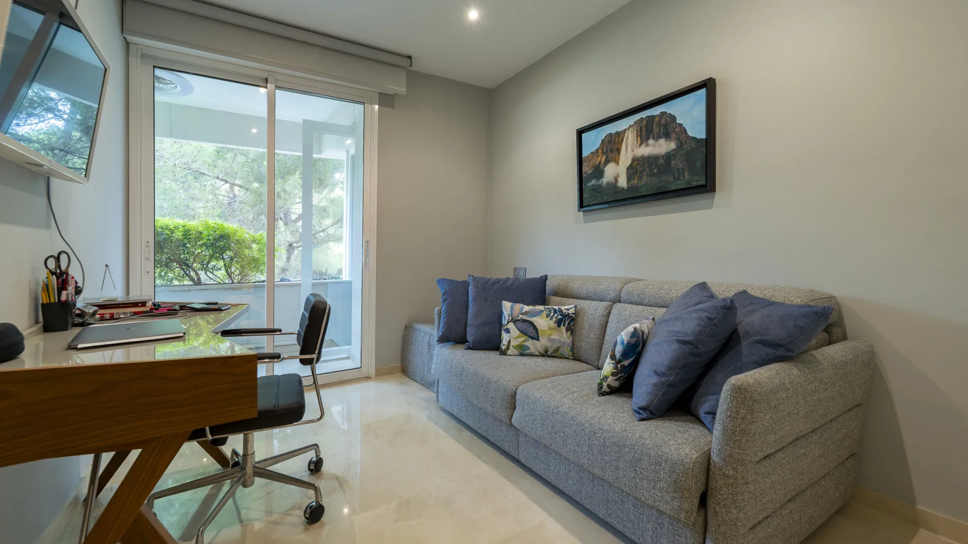 For sale apartment with 4 bedrooms in Los Granados Playa