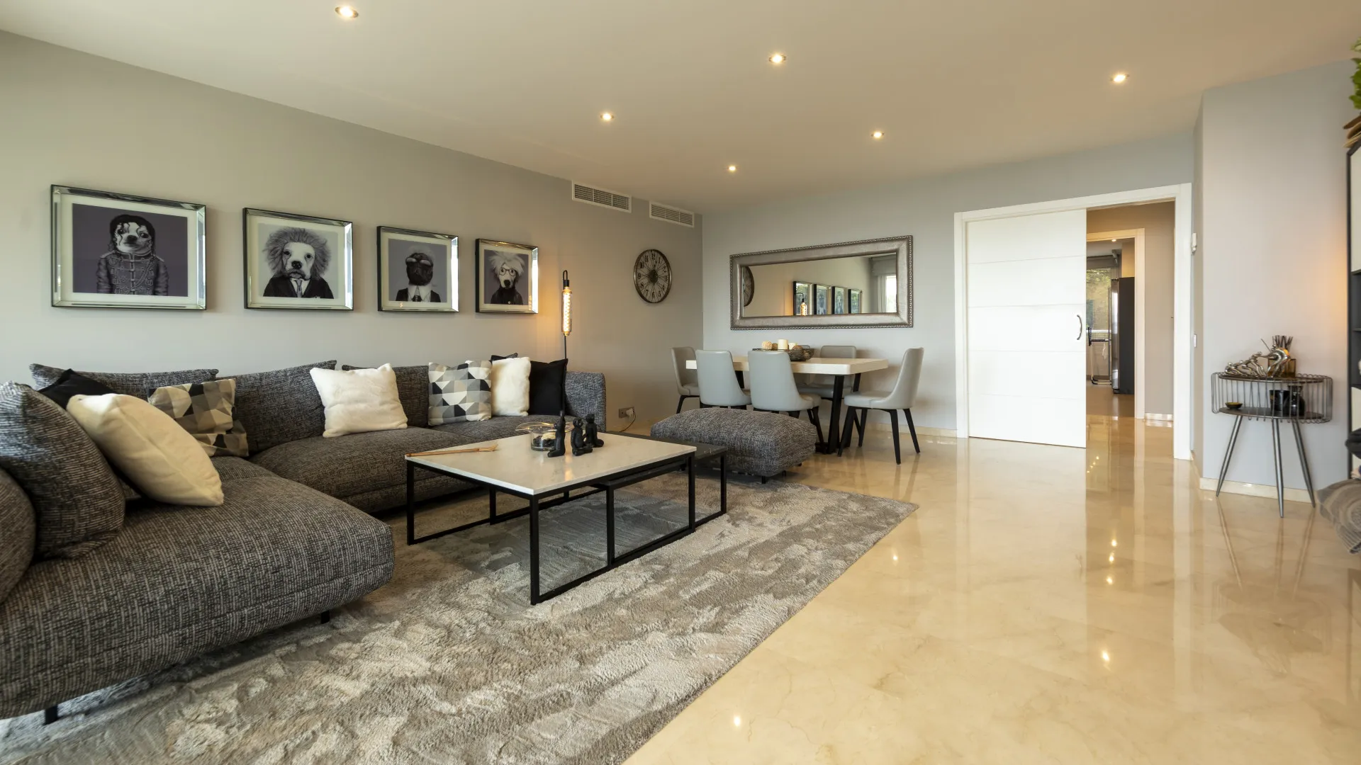 For sale apartment with 4 bedrooms in Los Granados Playa
