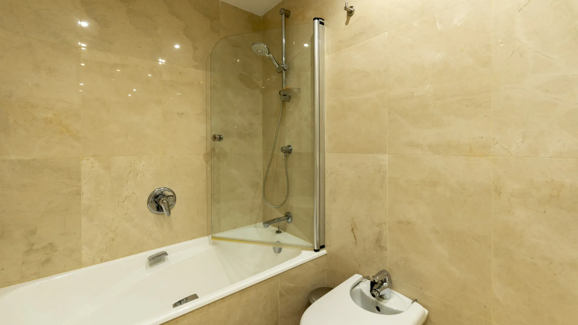 For sale apartment with 4 bedrooms in Los Granados Playa