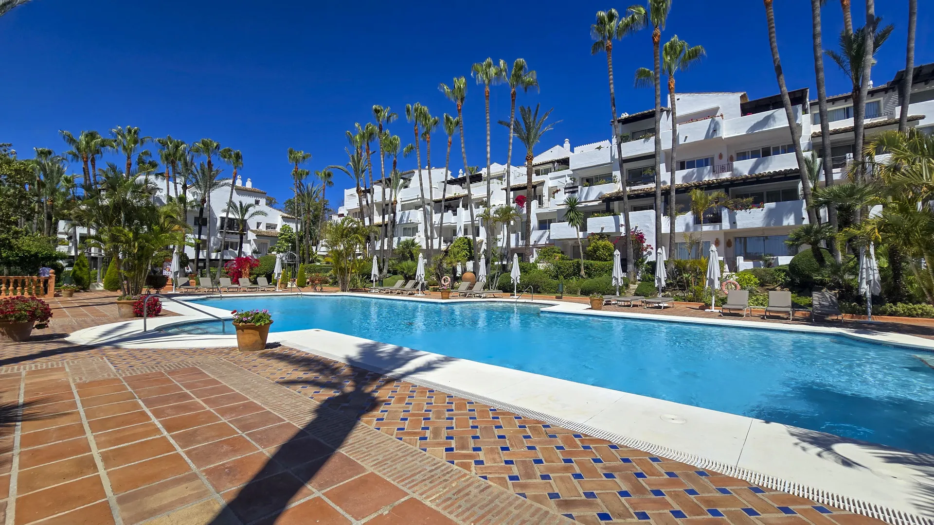 For sale Marina Puente Romano duplex penthouse with 4 bedrooms