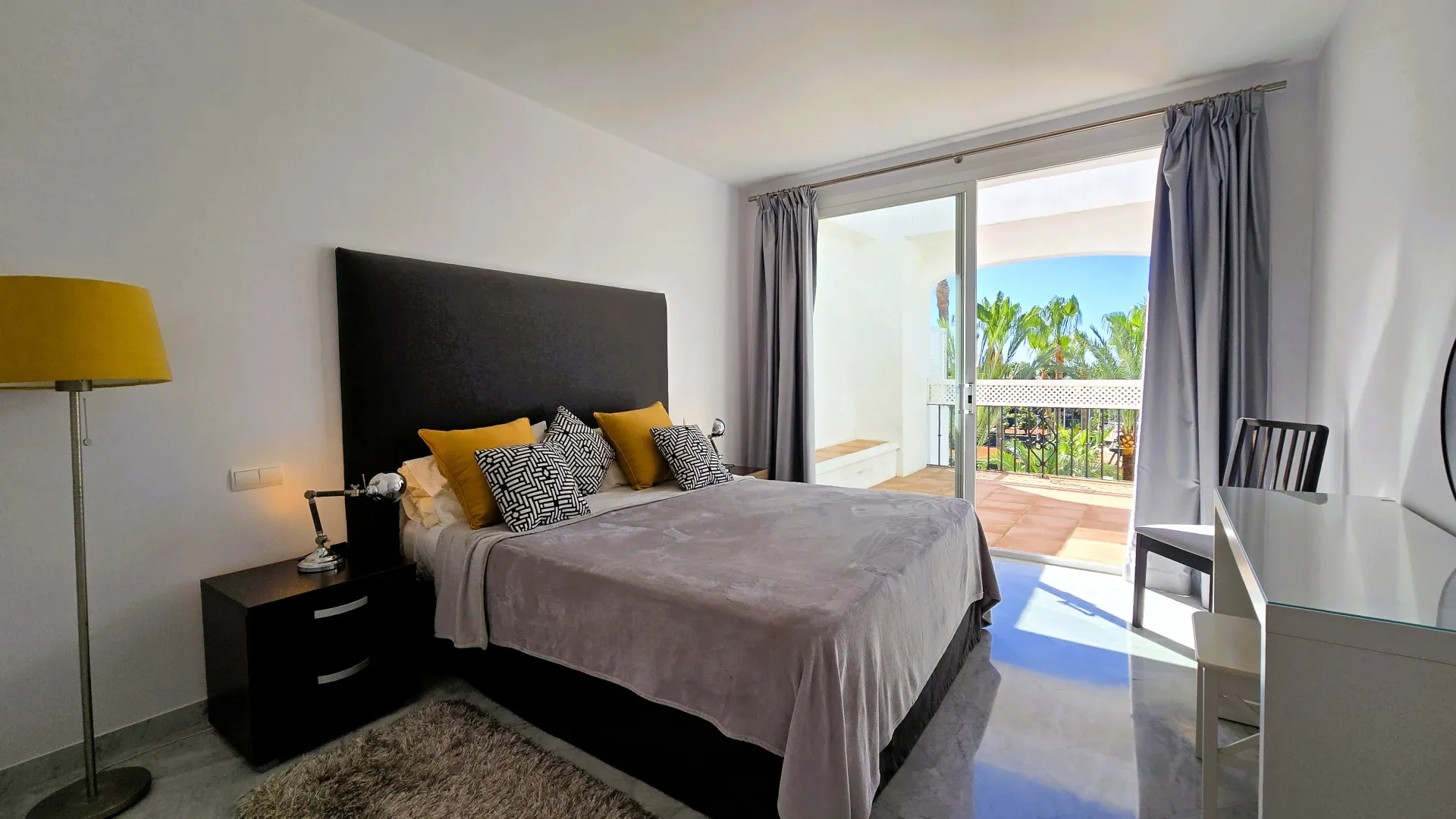 For sale Marina Puente Romano duplex penthouse with 4 bedrooms