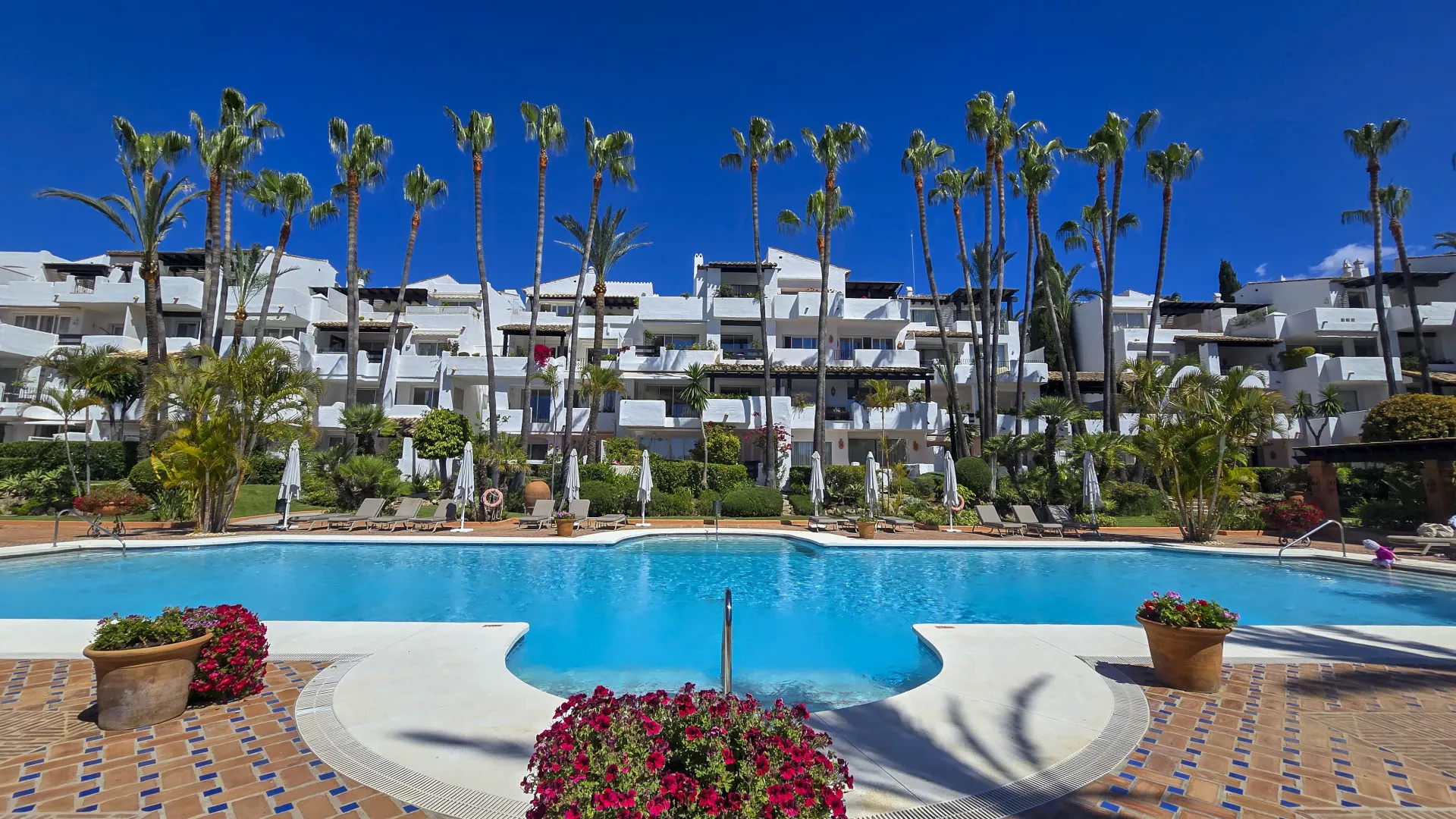 For sale Marina Puente Romano duplex penthouse with 4 bedrooms