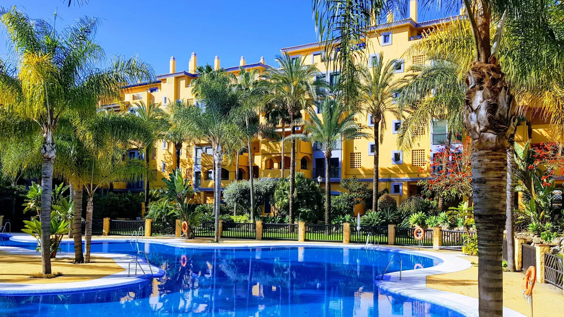 For sale ground floor apartment in San Pedro Playa
