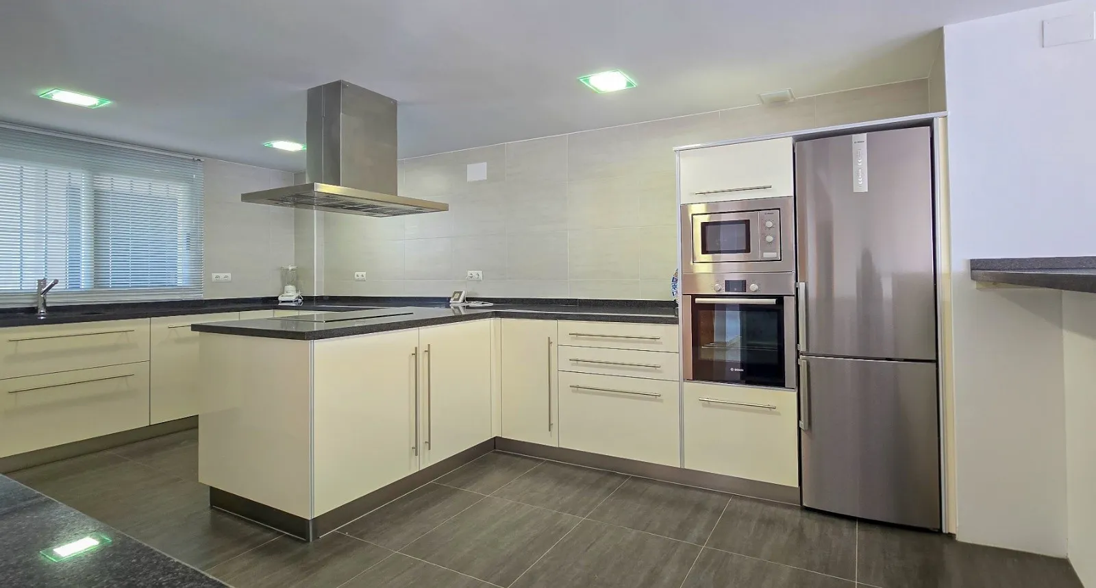 Buy Guadalmina Alta duplex penthouse with 3 bedrooms