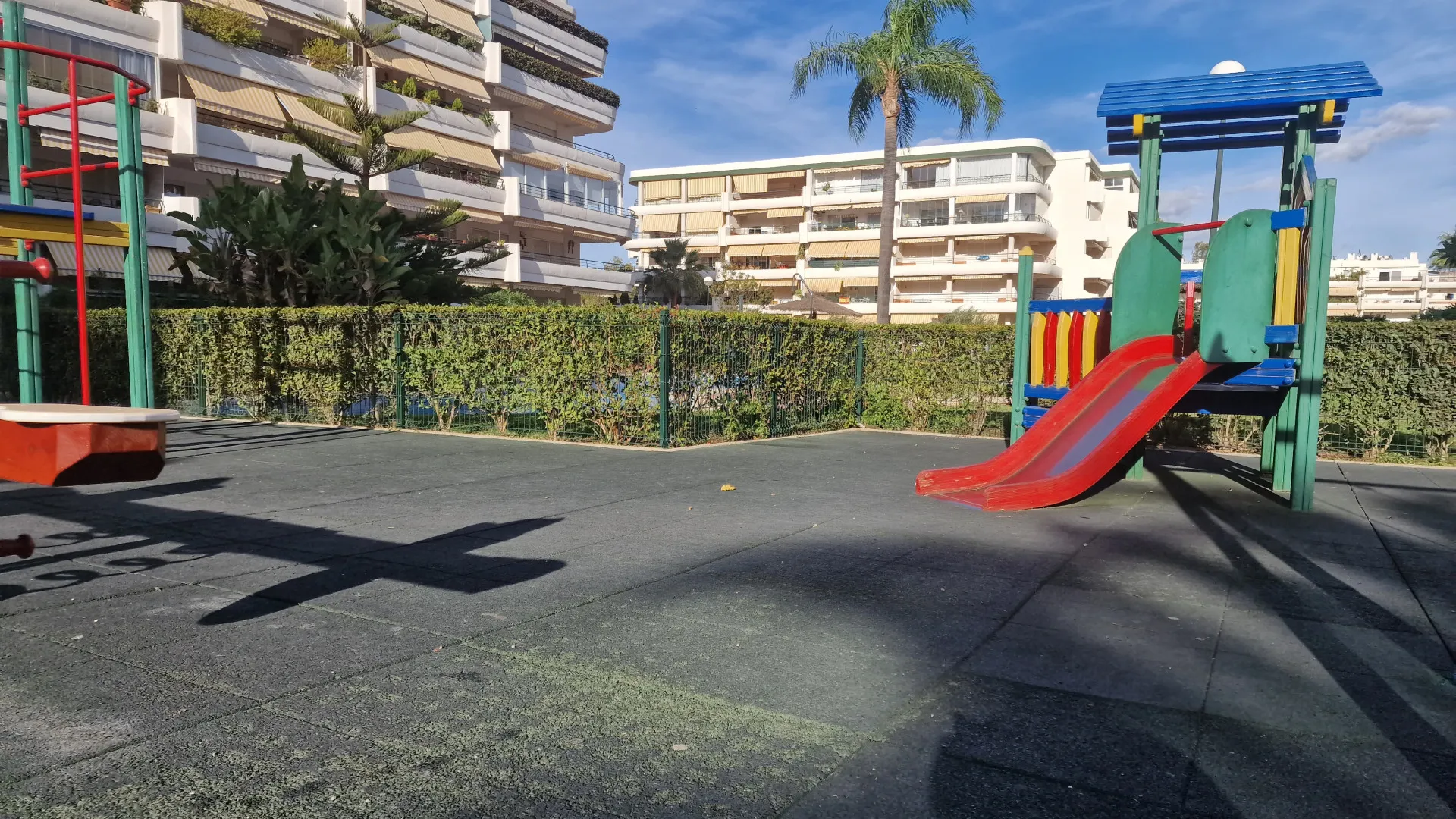 Buy Guadalmina Alta duplex penthouse with 3 bedrooms