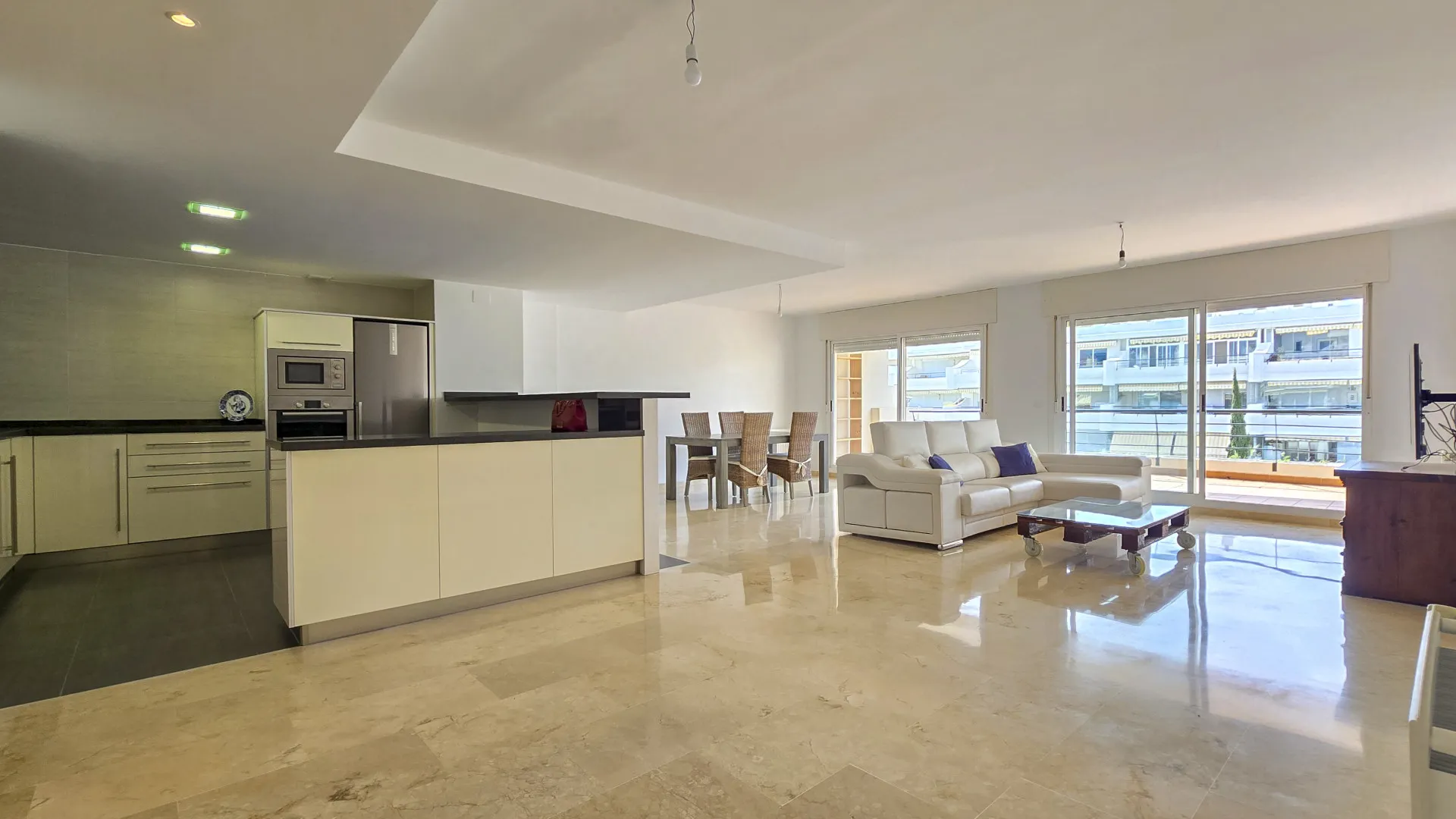 Buy Guadalmina Alta duplex penthouse with 3 bedrooms