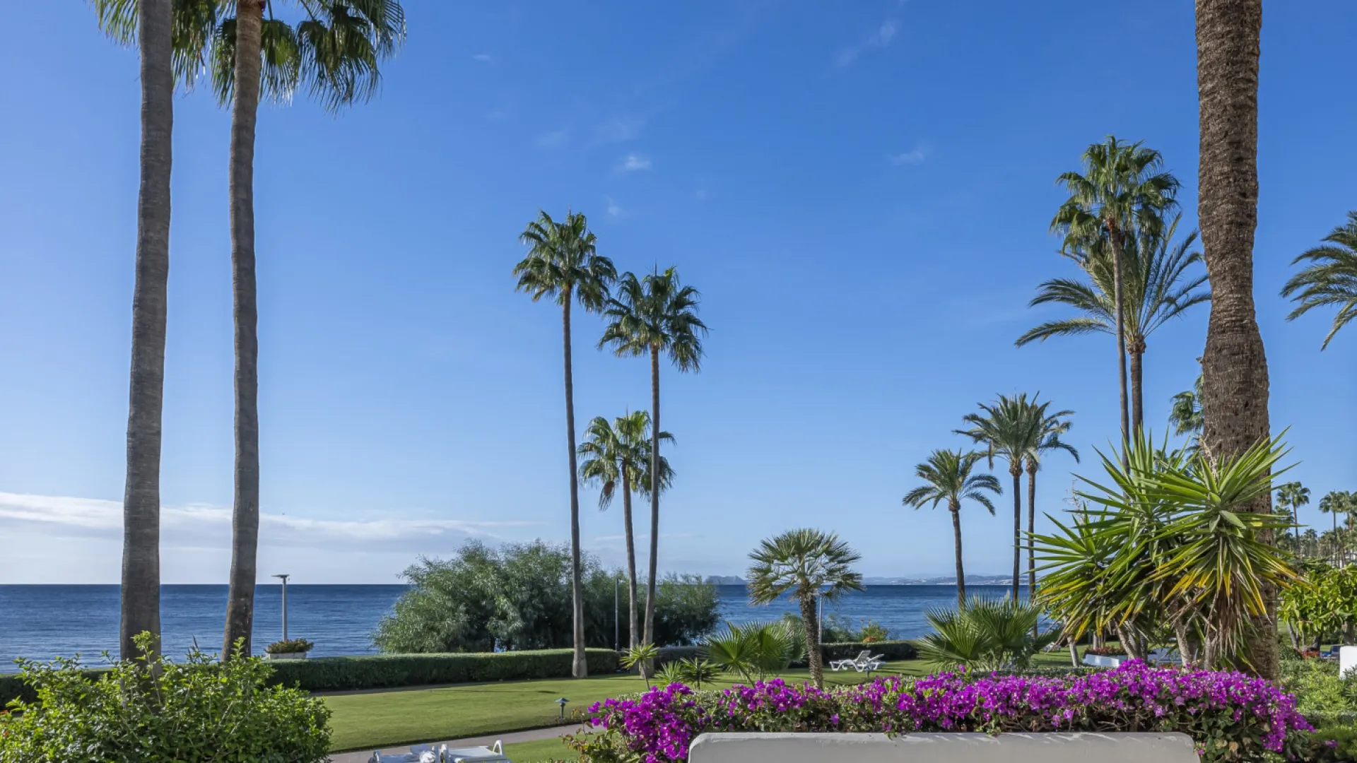 For sale ground floor apartment in Alcazaba Beach