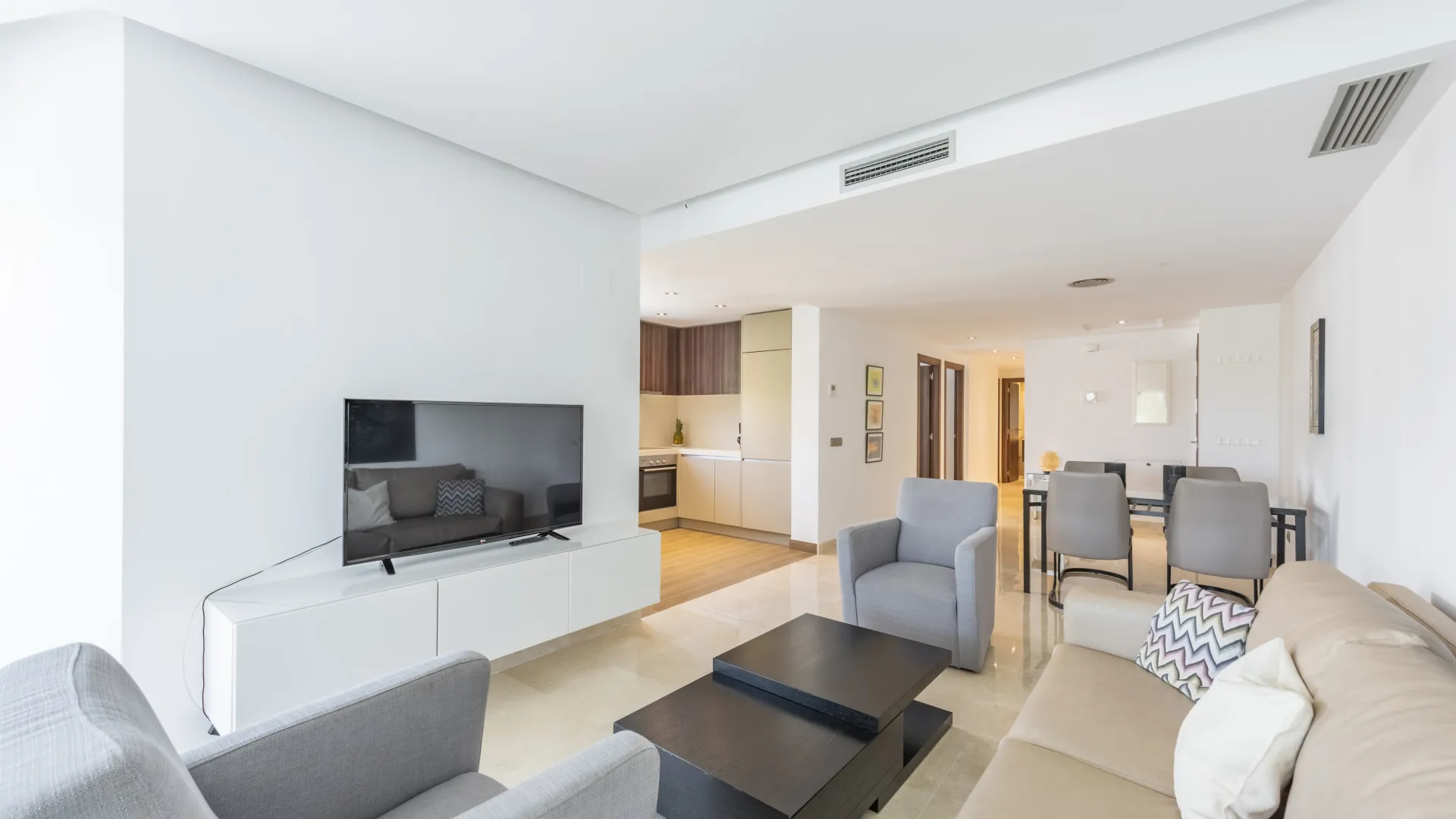 Buy apartment in San Pedro Playa with 3 bedrooms