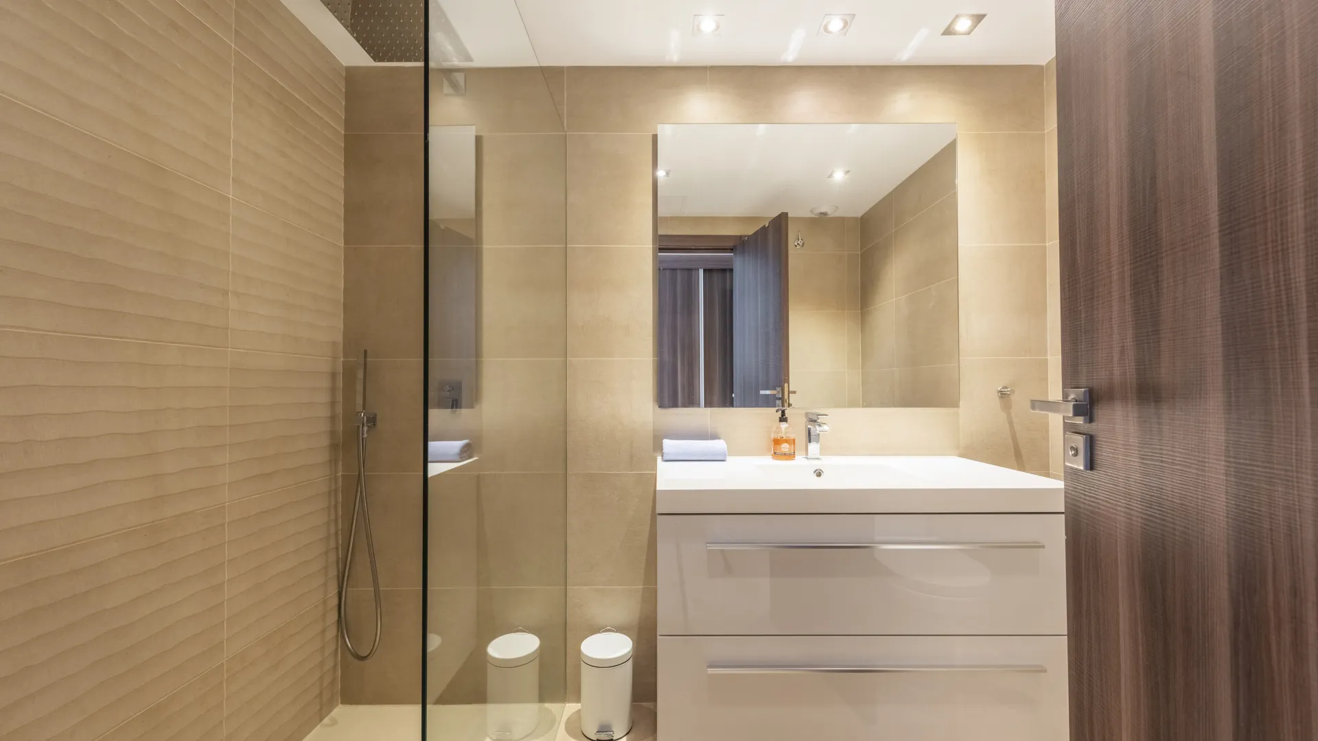 Buy apartment in San Pedro Playa with 3 bedrooms