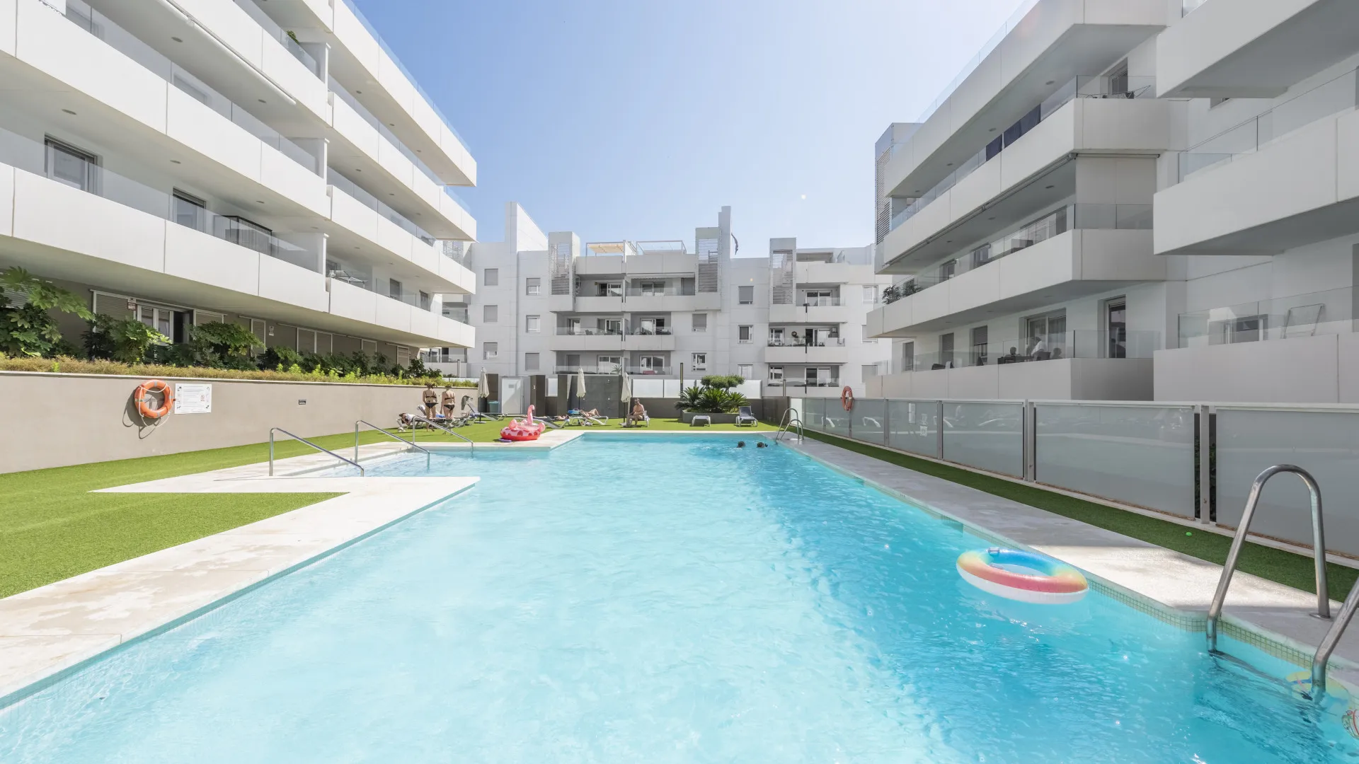 Buy apartment in San Pedro Playa with 3 bedrooms