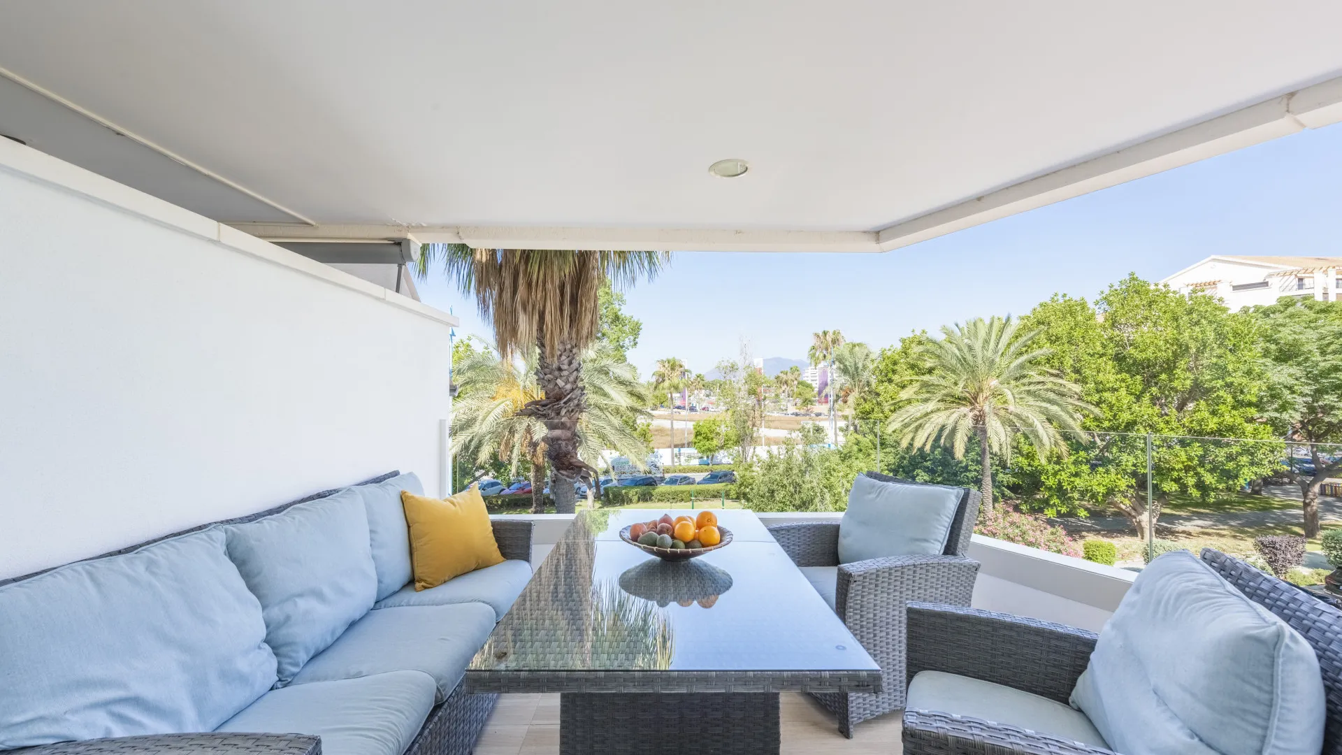 Buy apartment in San Pedro Playa with 3 bedrooms