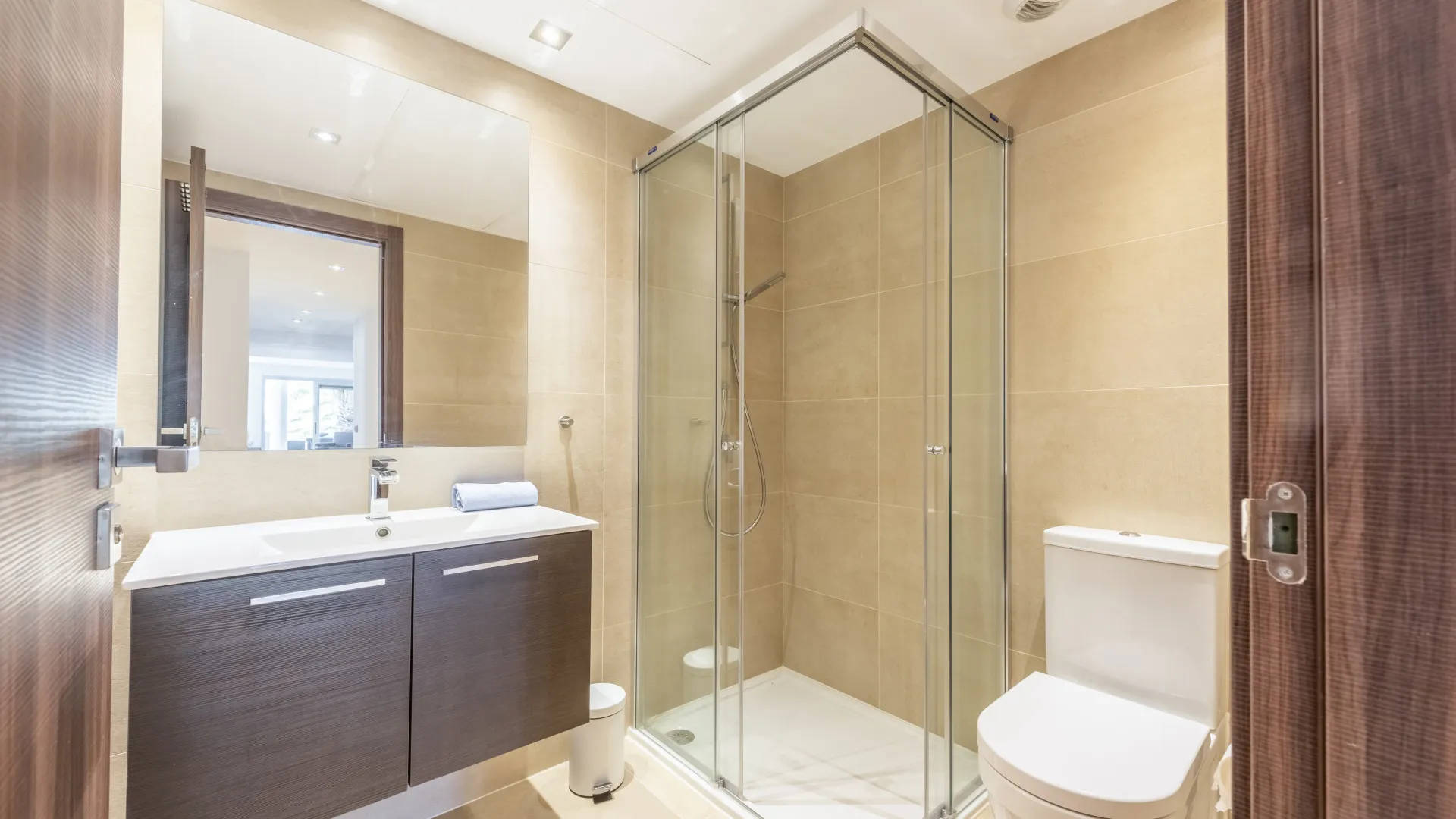 Buy apartment in San Pedro Playa with 3 bedrooms