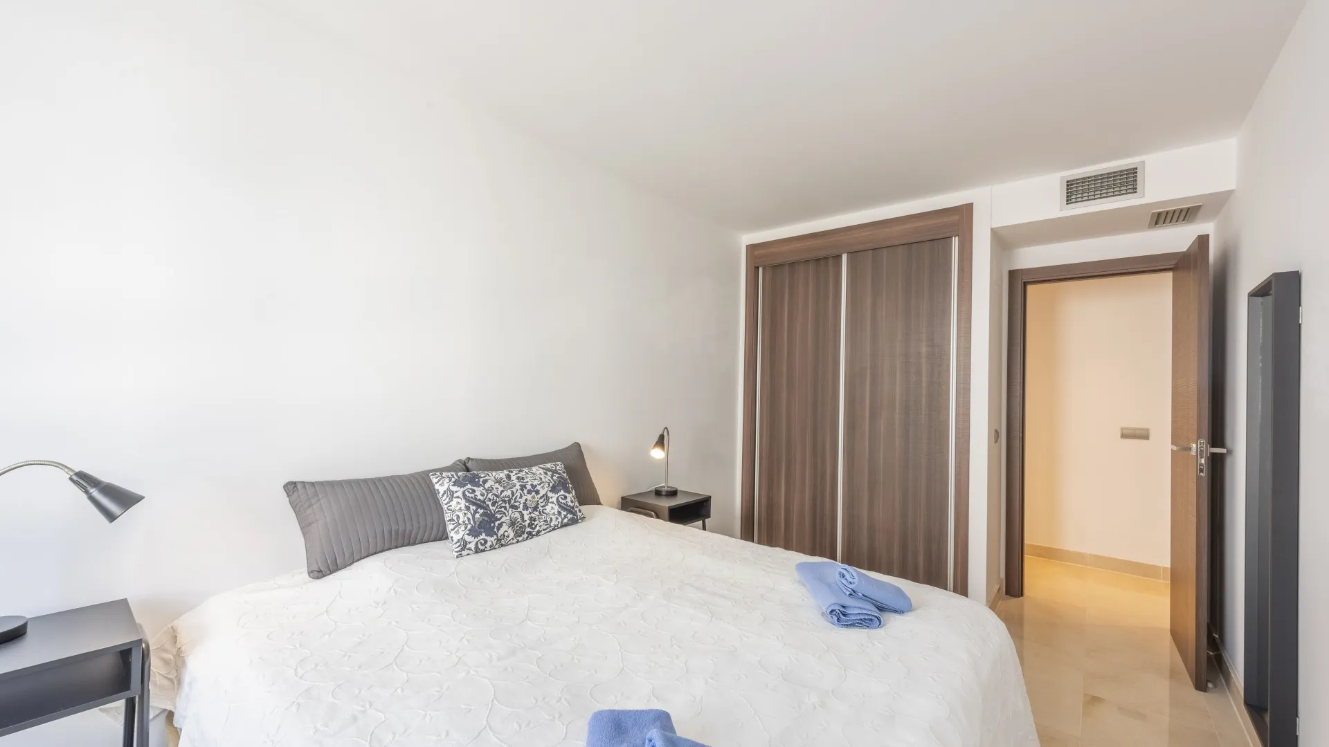 Buy apartment in San Pedro Playa with 3 bedrooms