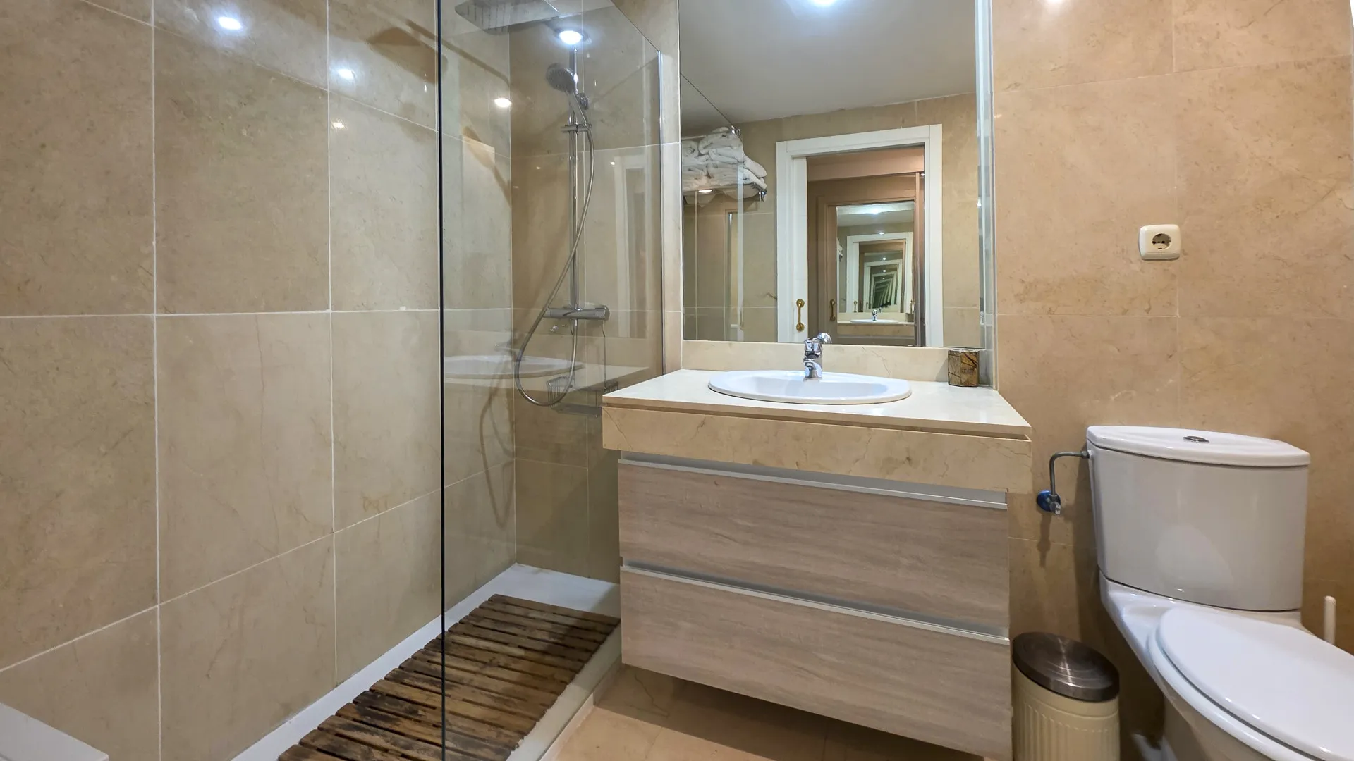 3 bedrooms Los Granados Playa ground floor apartment for sale