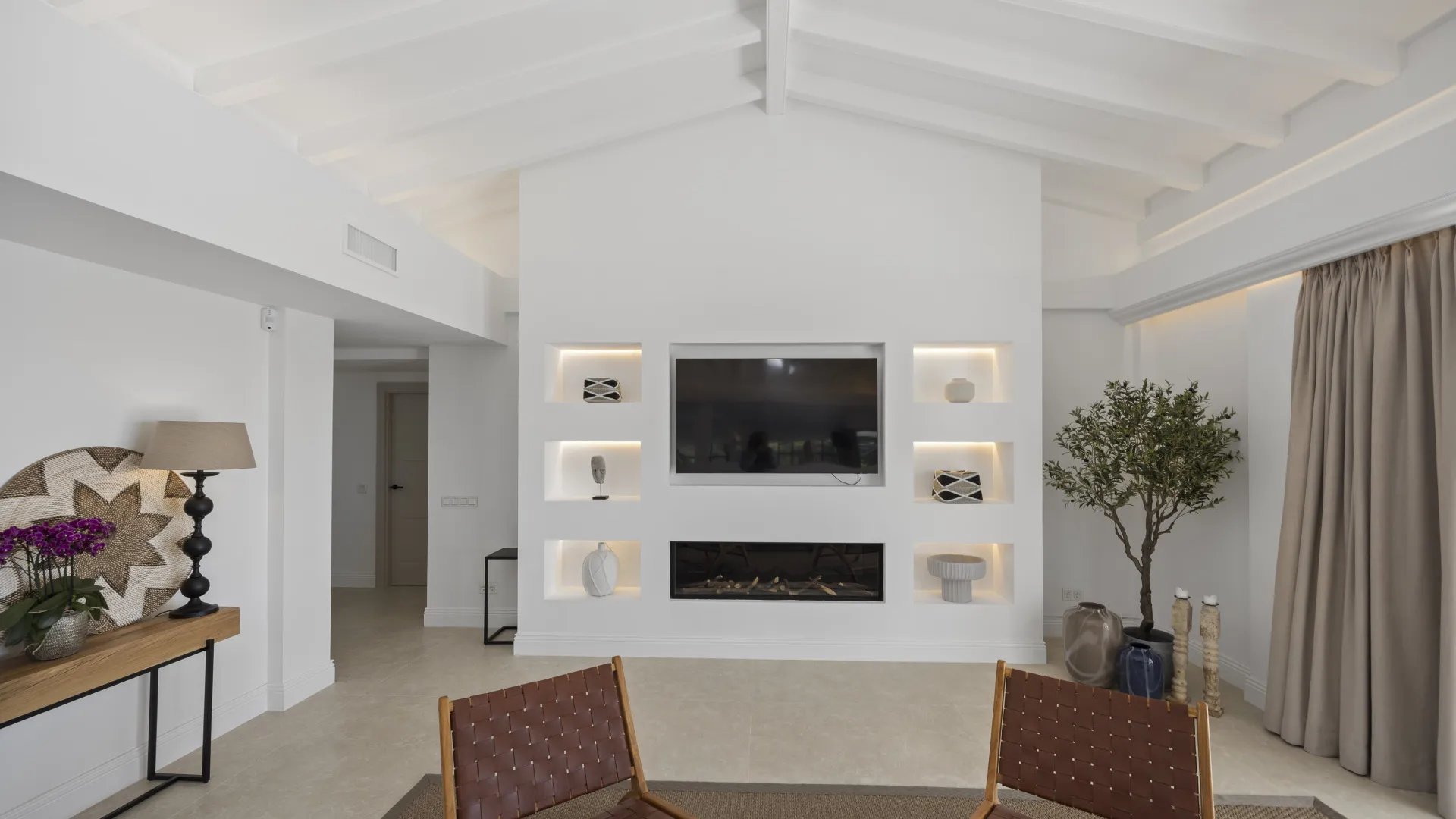 Altos del Paraiso villa for sale