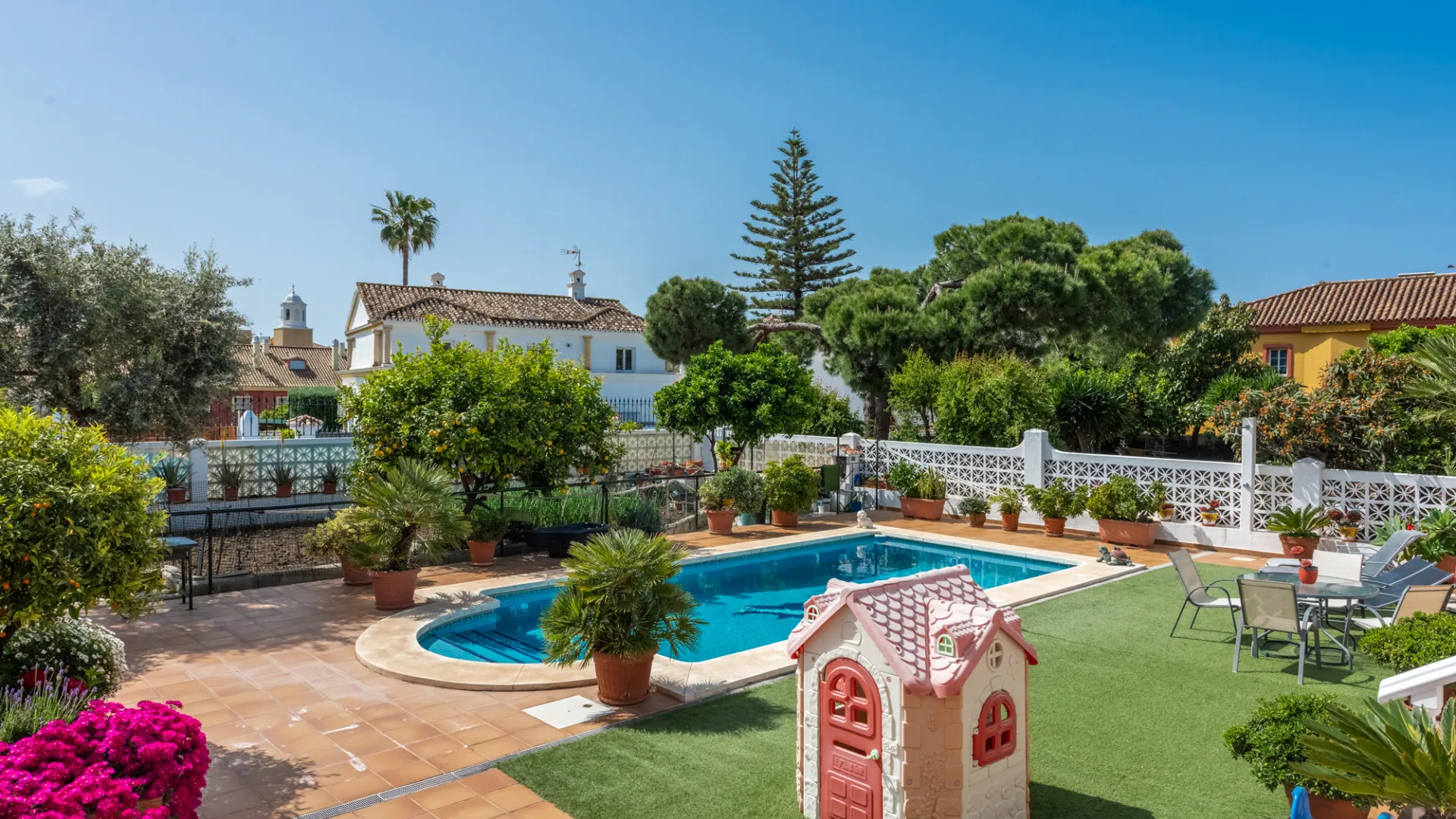 For sale villa in San Pedro de Alcantara